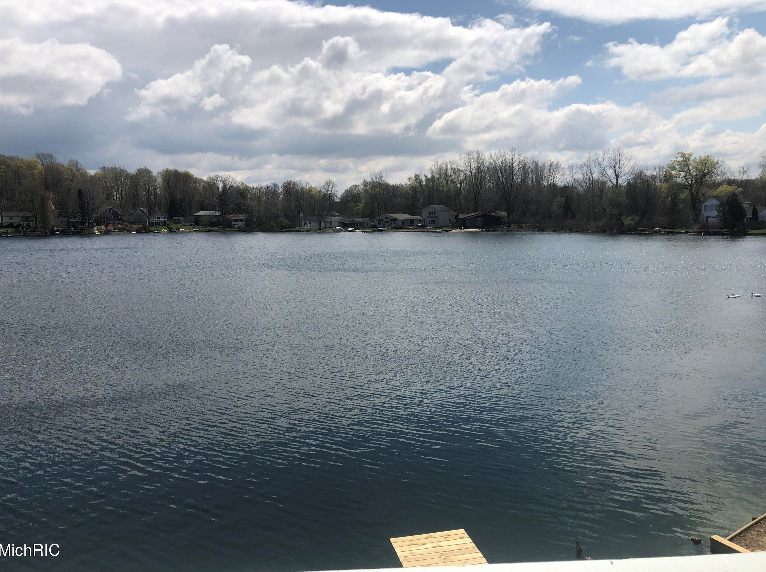 494 Shore Dr, Caledonia MI  49316-9227 exterior