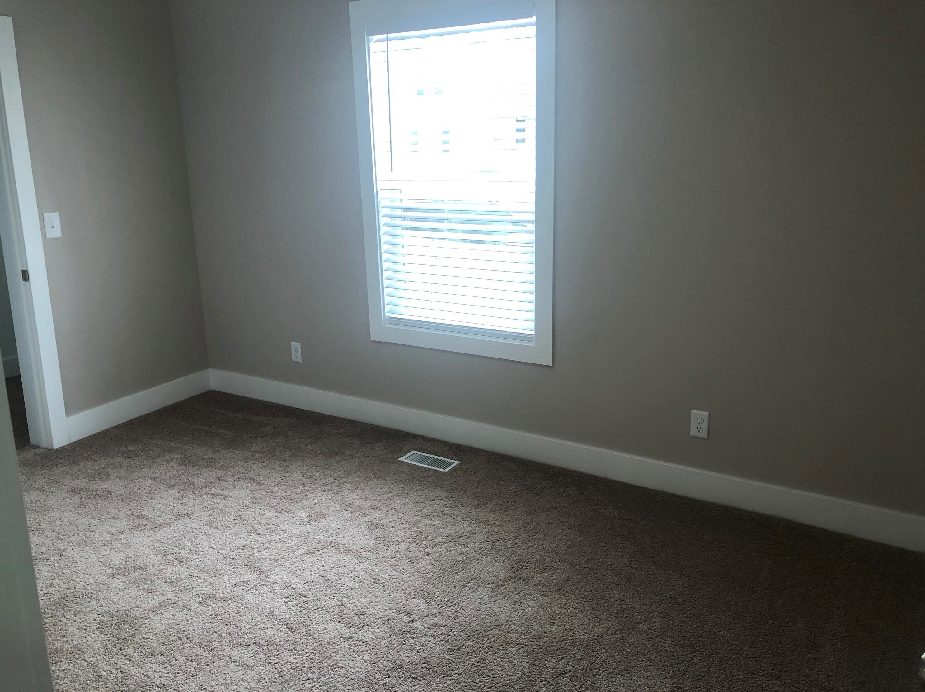 494 Shore Dr, Caledonia MI  49316-9227 exterior