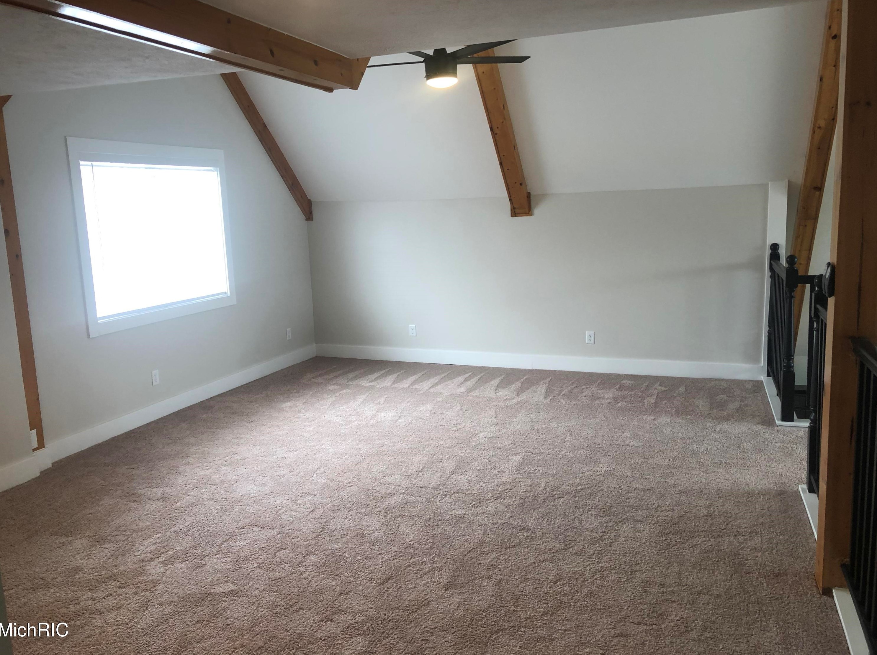 494 Shore Dr, Caledonia MI  49316-9227 exterior