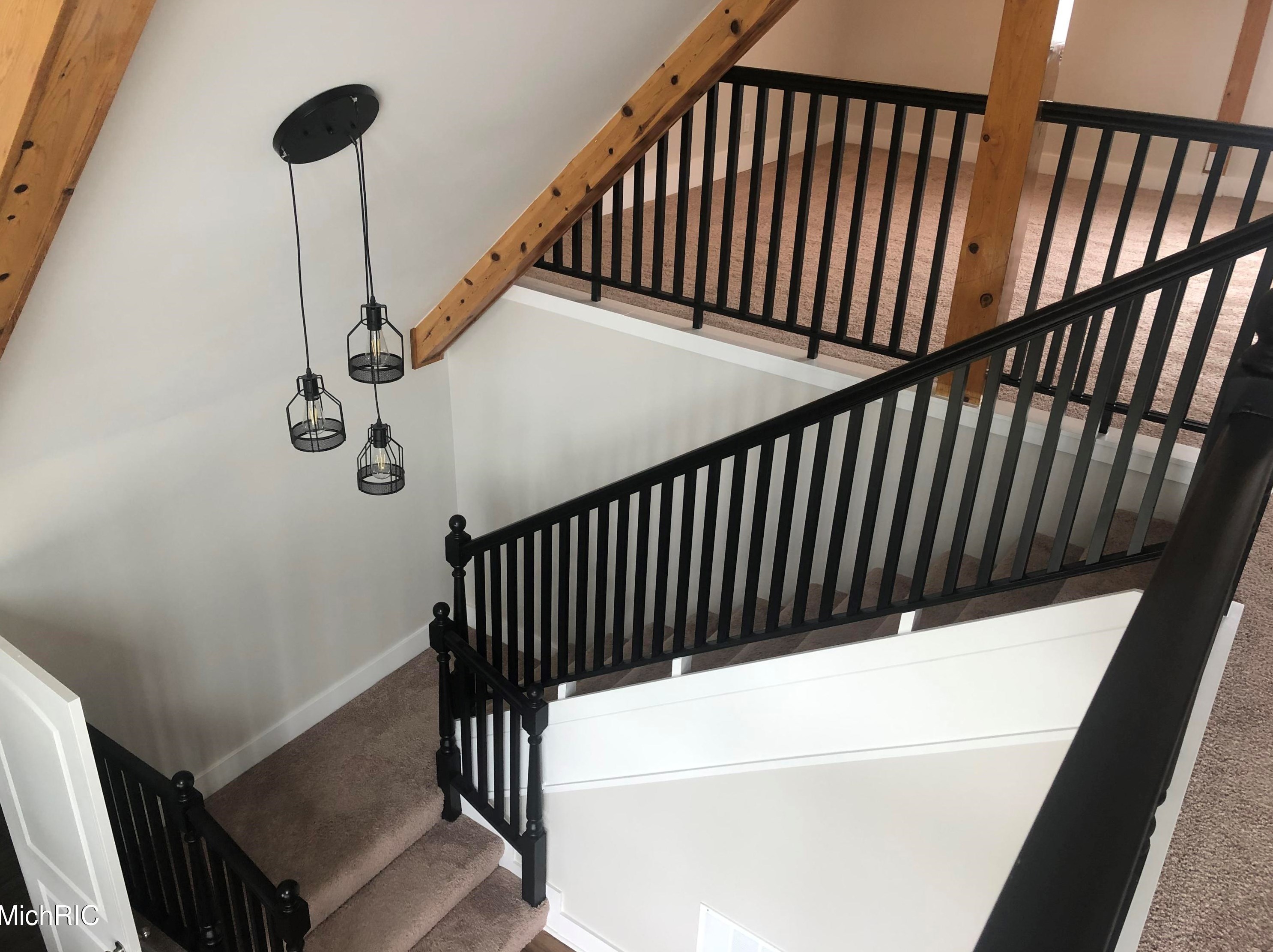 494 Shore Dr, Caledonia MI  49316-9227 exterior