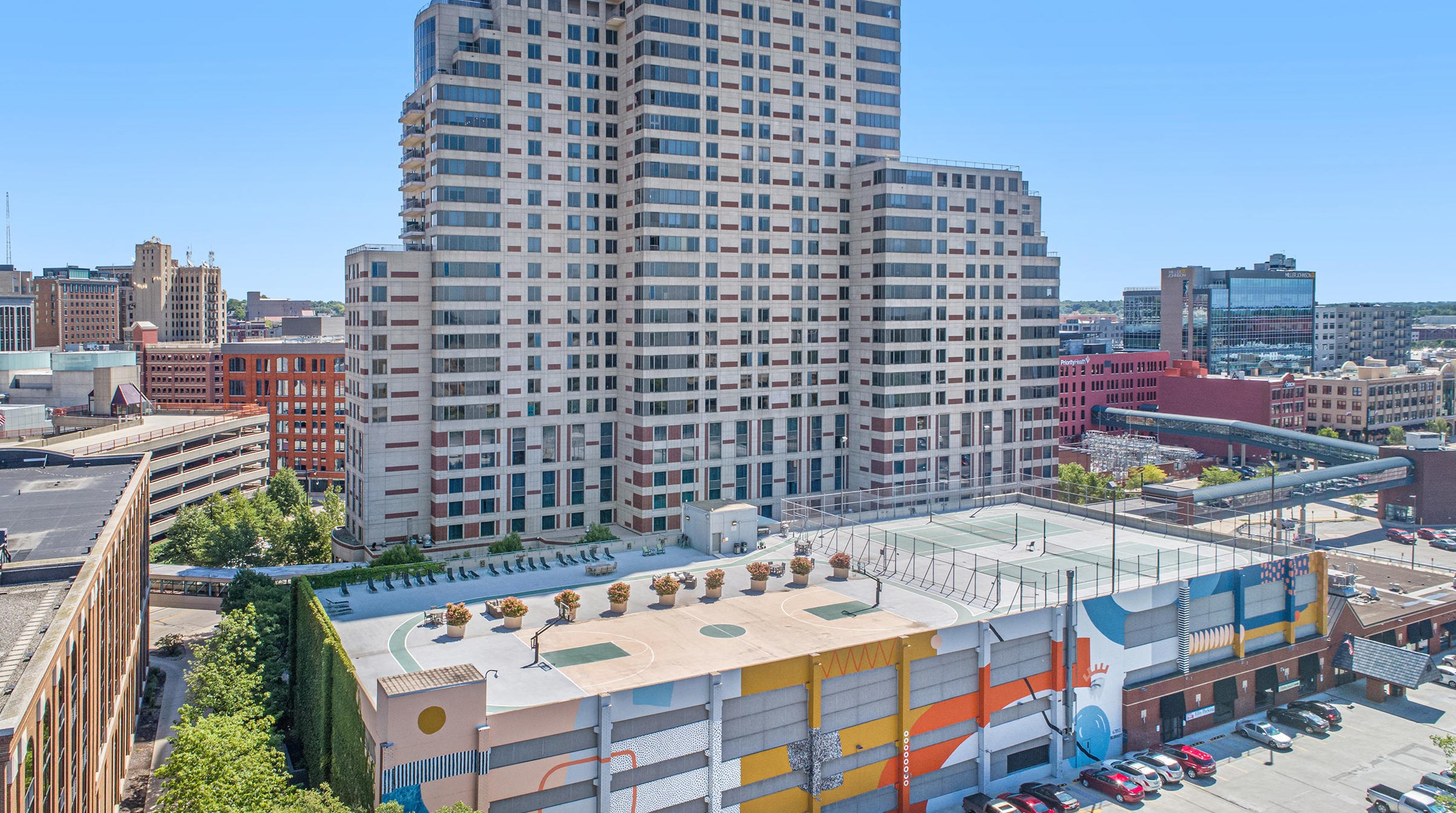 98 Campau Circle #98, Grand Rapids, MI 49503