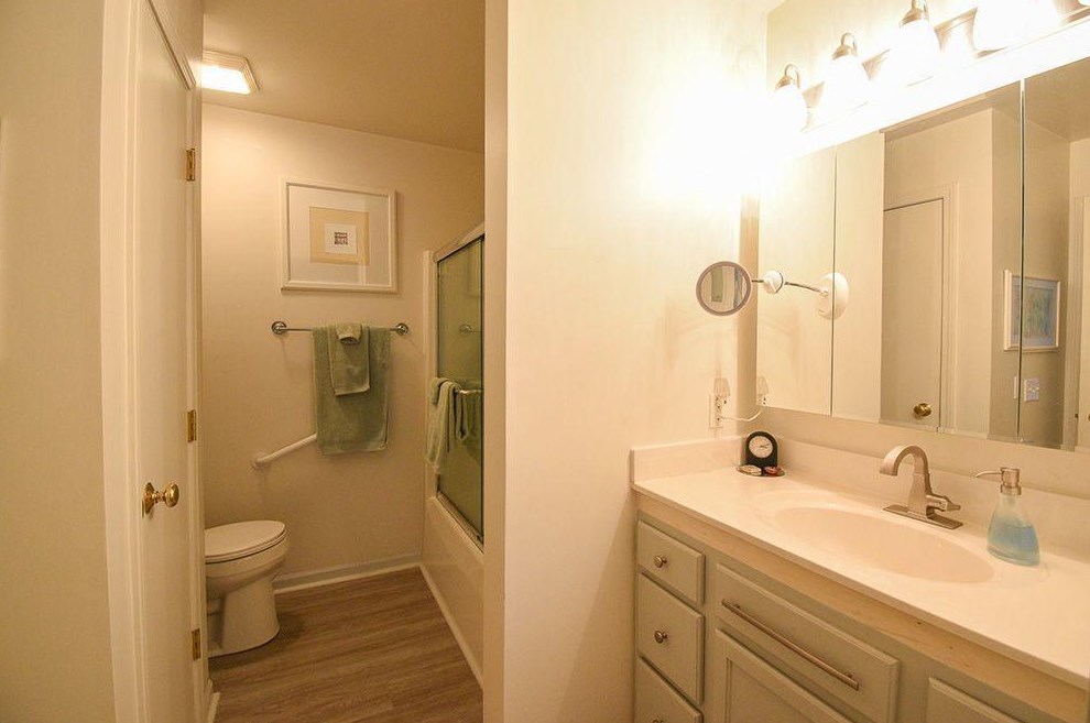 507 Abbey Mill Dr, Ada MI 49301-7746 exterior