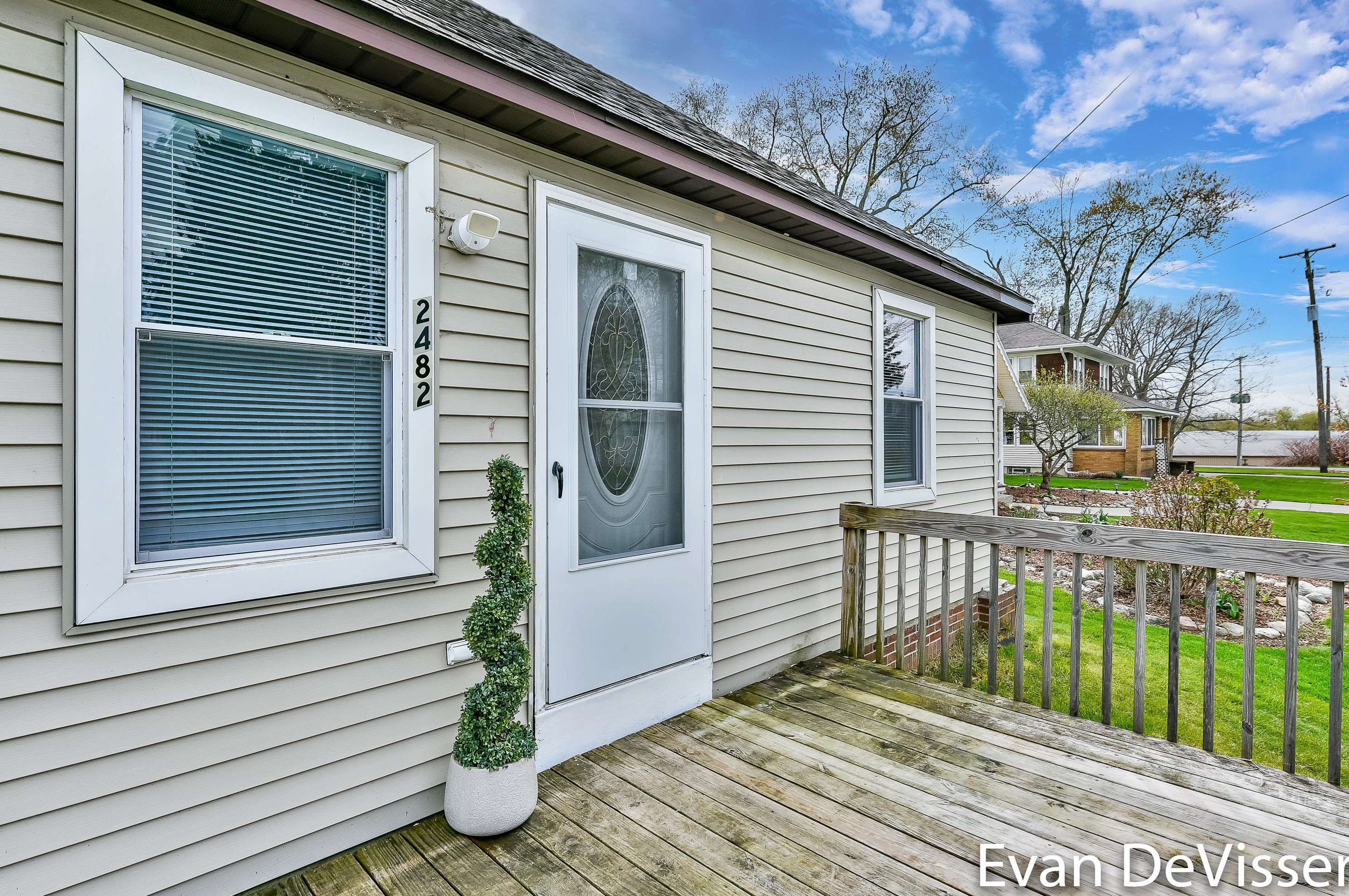 2482 85th St, Byron Township MI  49315-9260 exterior