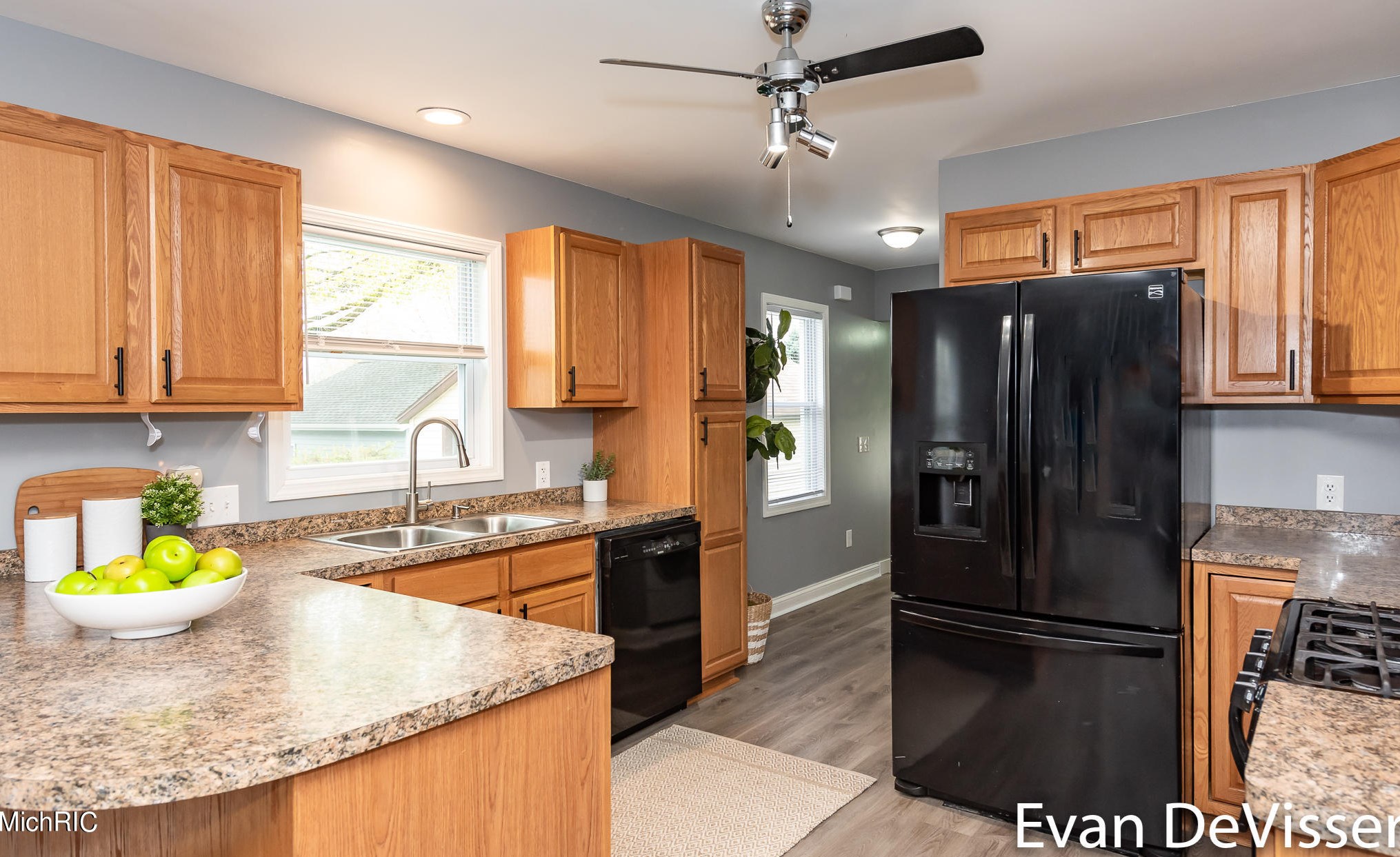 2482 85th St, Byron Township MI  49315-9260 exterior