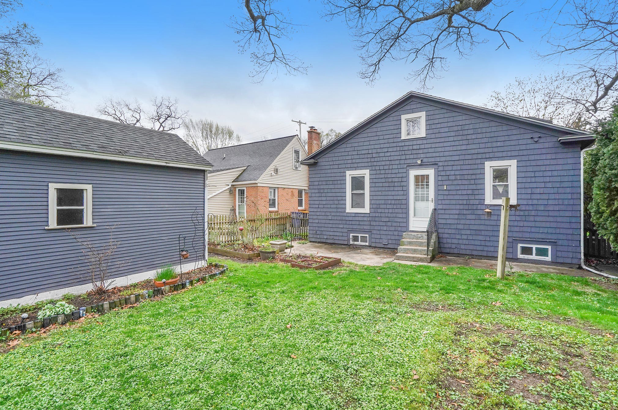 1416 Philadelphia Ave, Grand Rapids MI  49507-2234 exterior