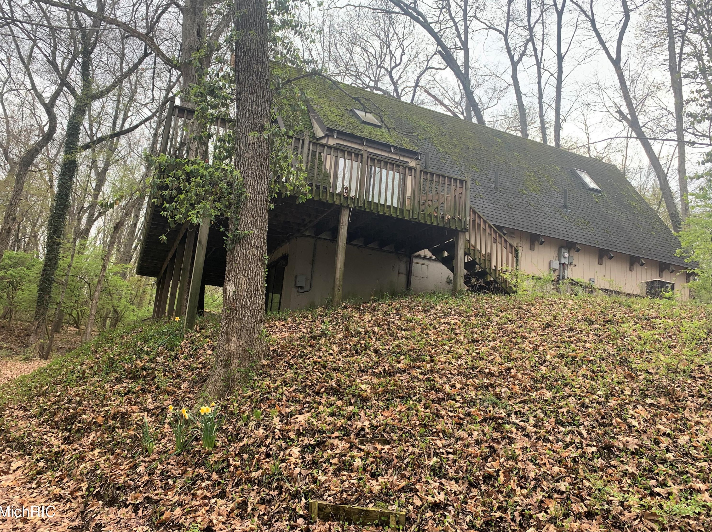 1540 Country Clb Dr, Niles MI 49120-4366 exterior