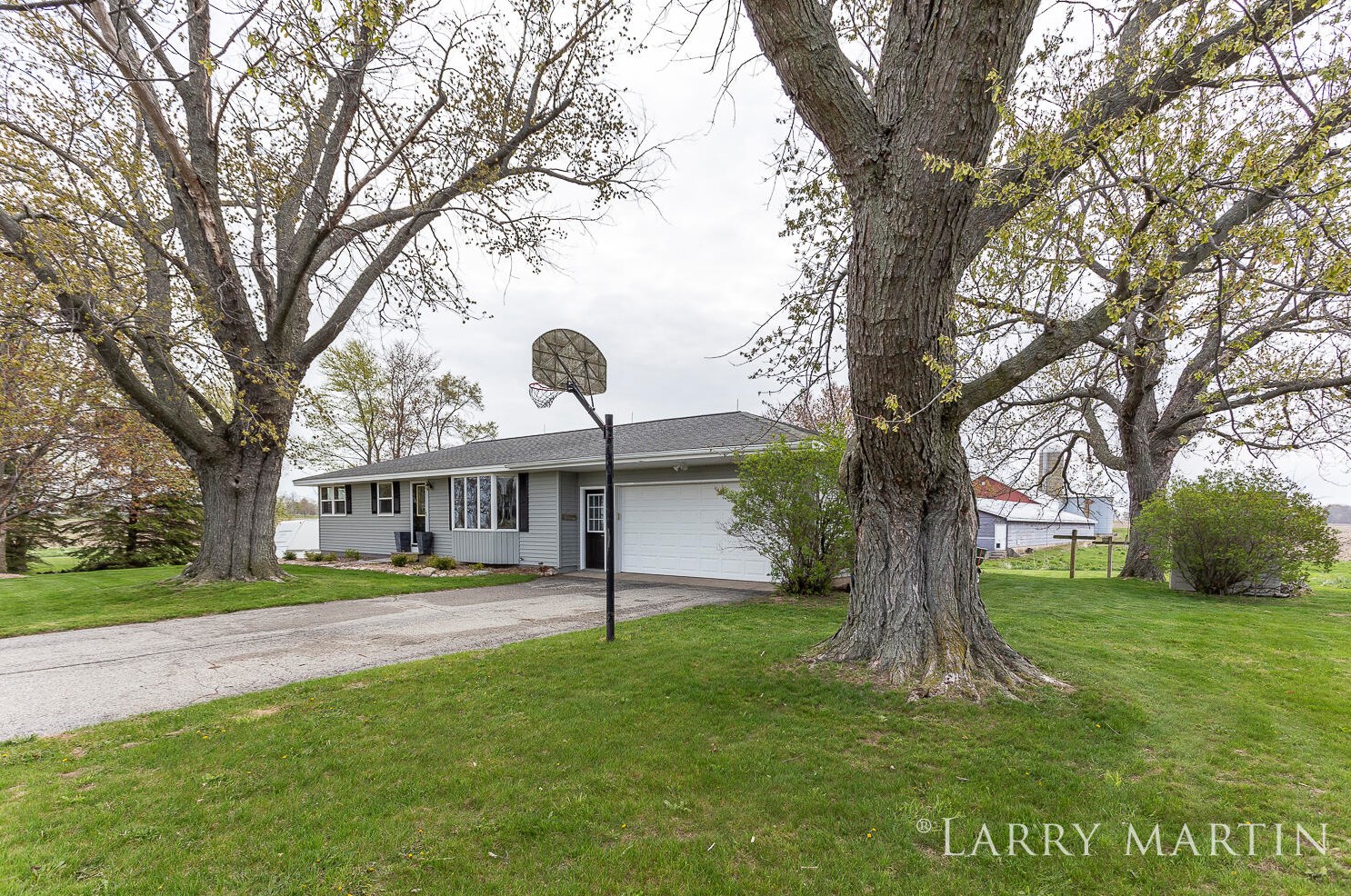 4521 38th St, Hamilton MI  49419-9105 exterior