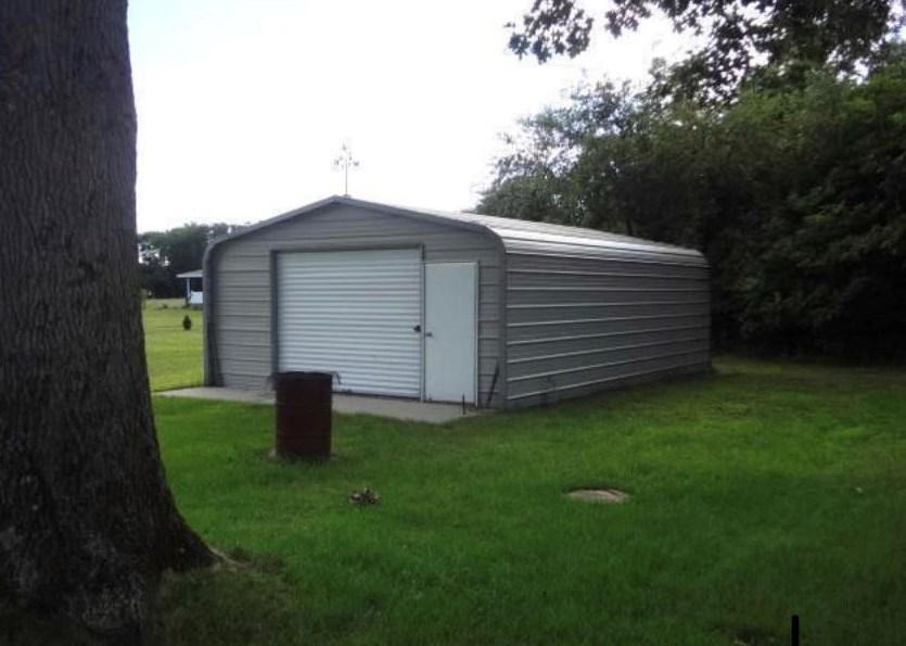 998 Leet Rd, Niles MI 49120-9741 exterior