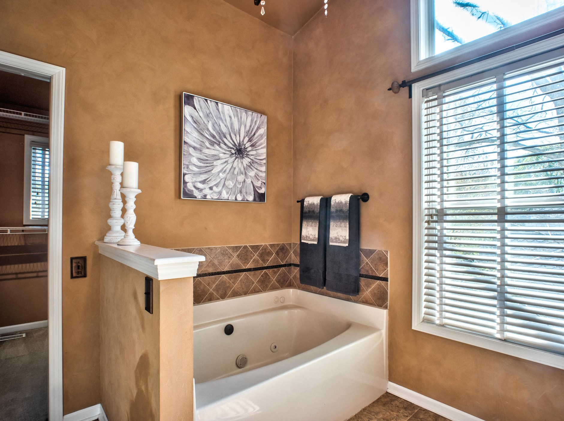 3443 Meadow Grove Dr, Grand Rapids MI  49512-9431 exterior