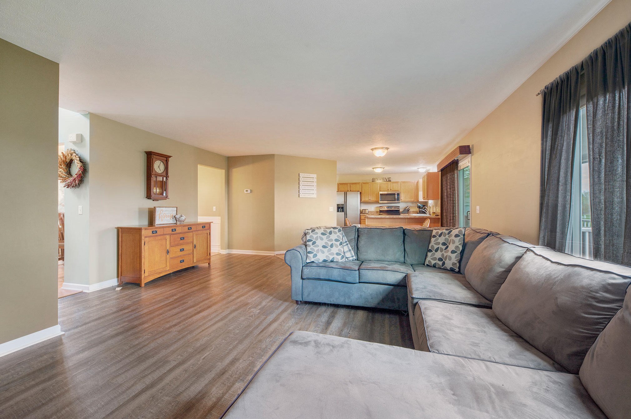 9326 Clear Meadow Dr, Ada MI 49301-8119 exterior