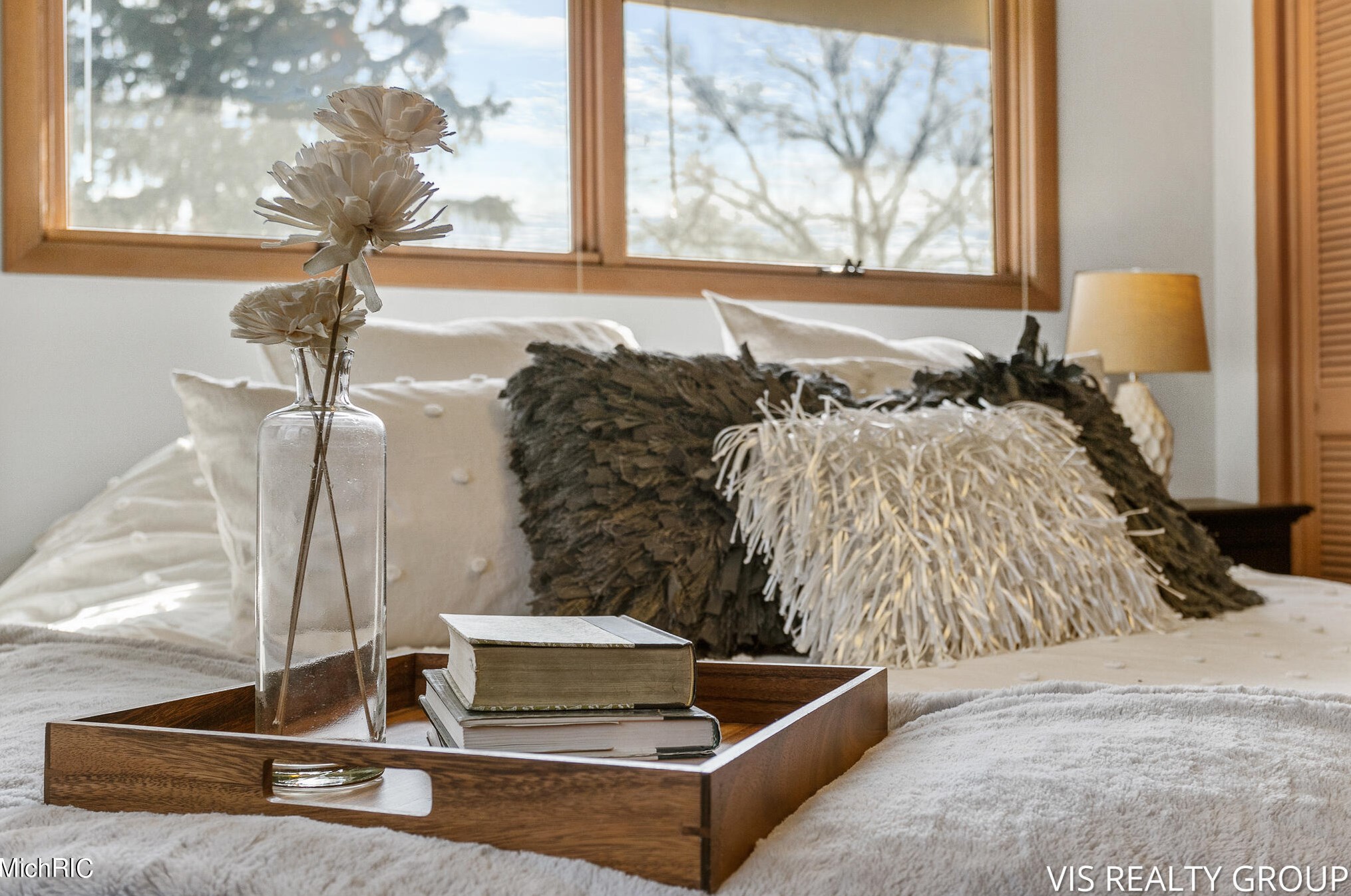 15746 Pruin St, Spring Lake MI  49456-2233 exterior