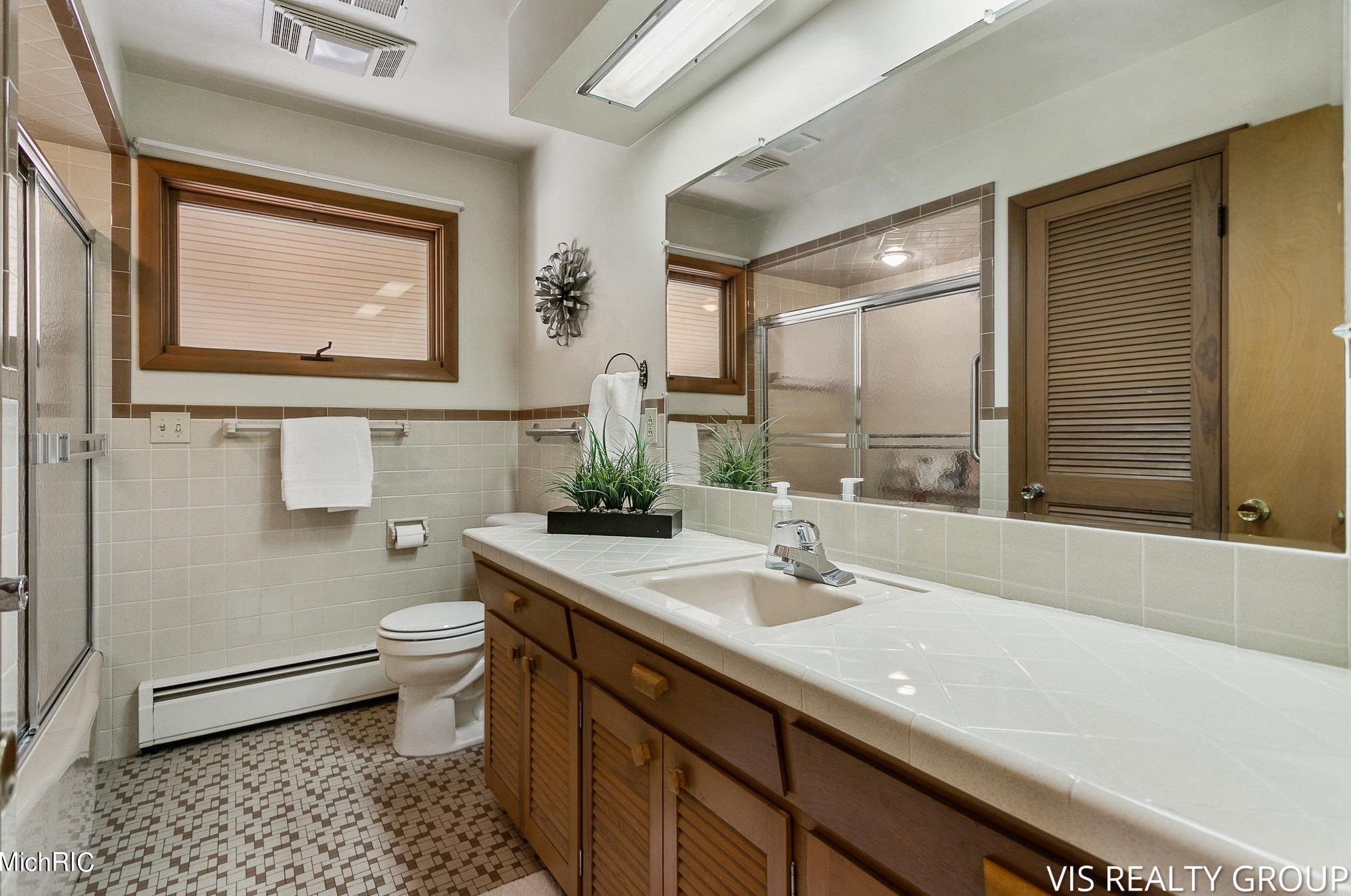 15746 Pruin St, Spring Lake MI  49456-2233 exterior