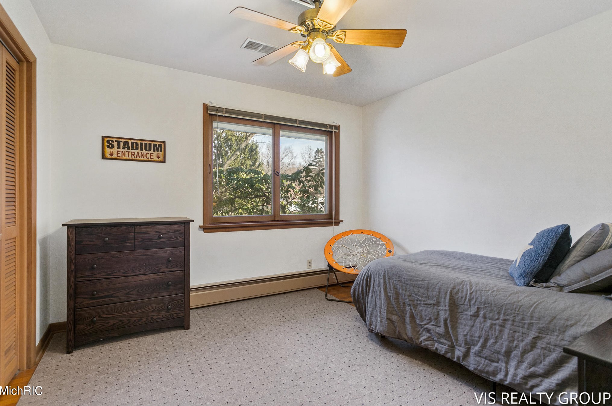 15746 Pruin St, Spring Lake MI  49456-2233 exterior