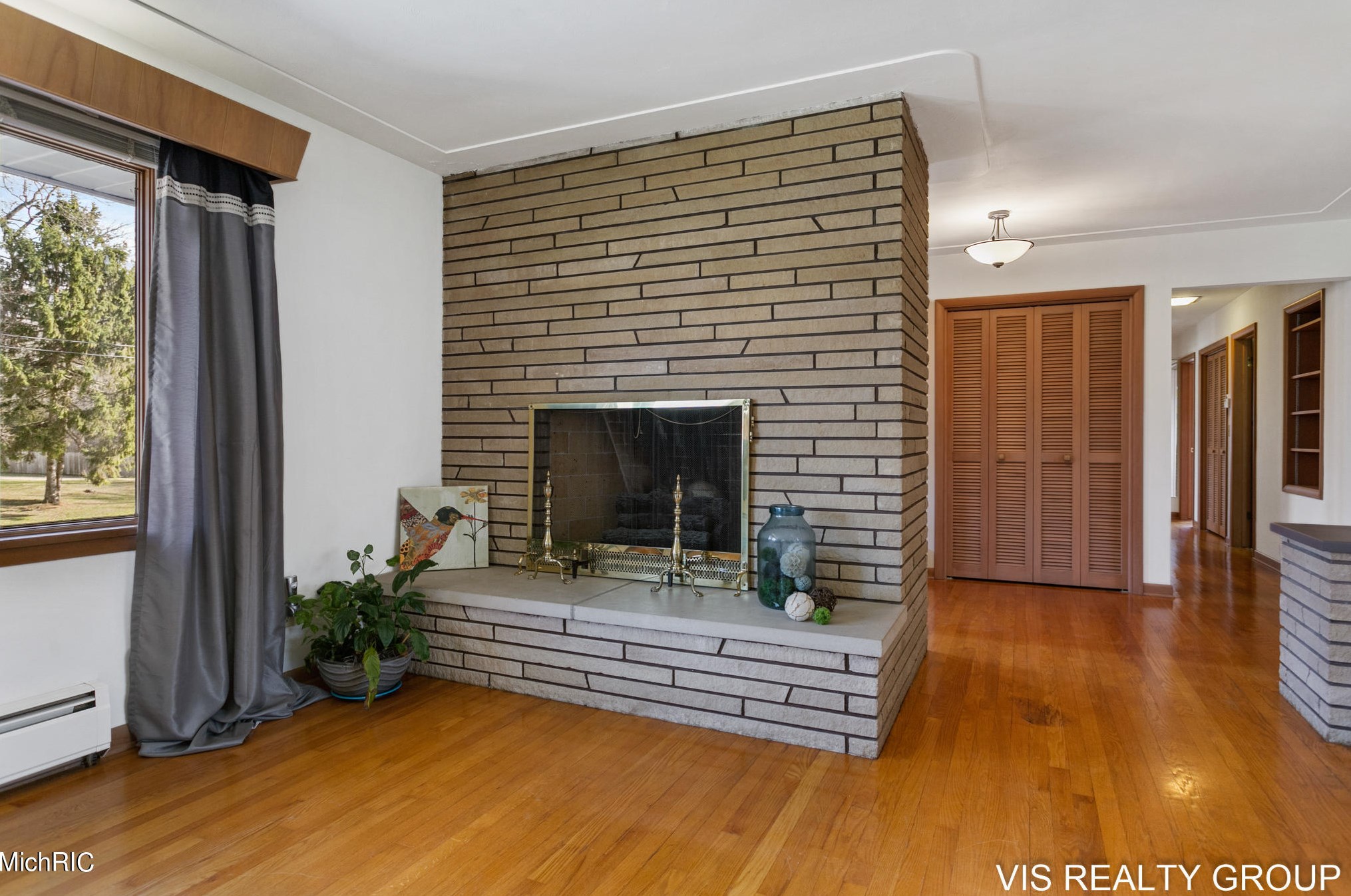 15746 Pruin St, Spring Lake MI  49456-2233 exterior