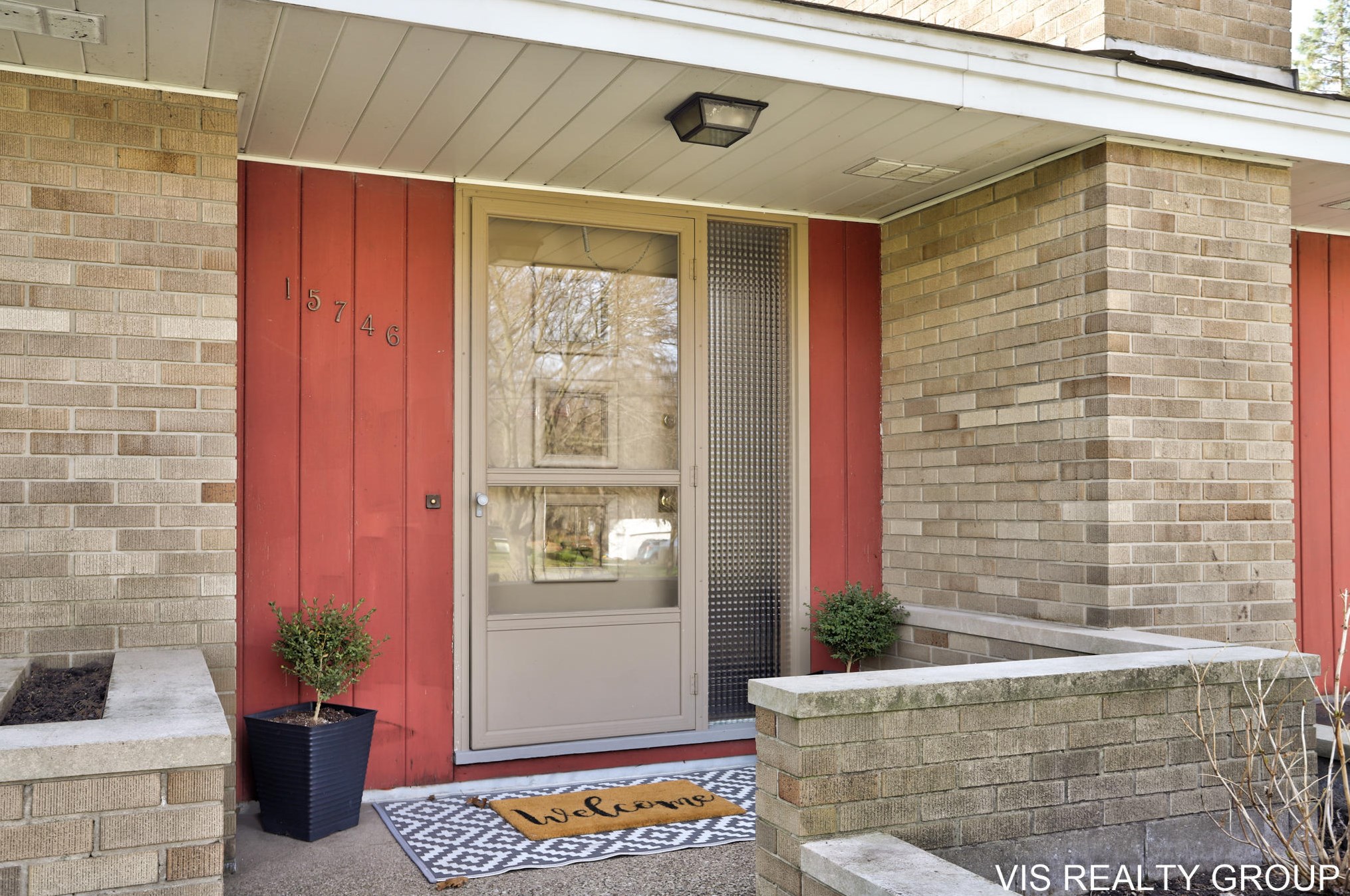 15746 Pruin St, Spring Lake MI  49456-2233 exterior