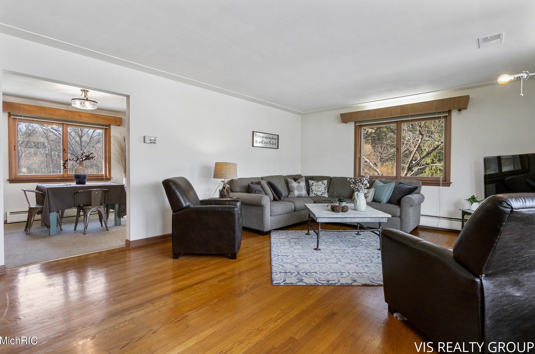 15746 Pruin St, Spring Lake MI  49456-2233 exterior