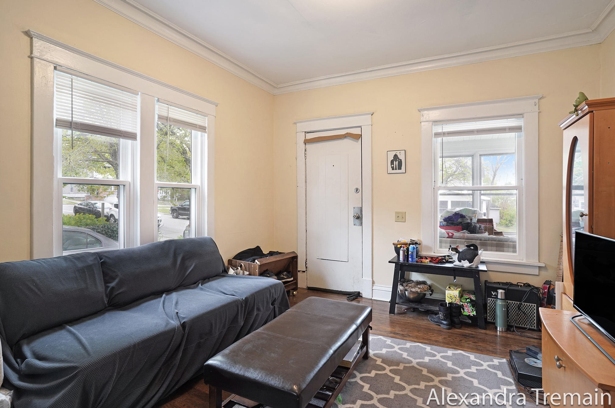 310 Fairbanks St, Grand Rapids MI  49503-1603 exterior