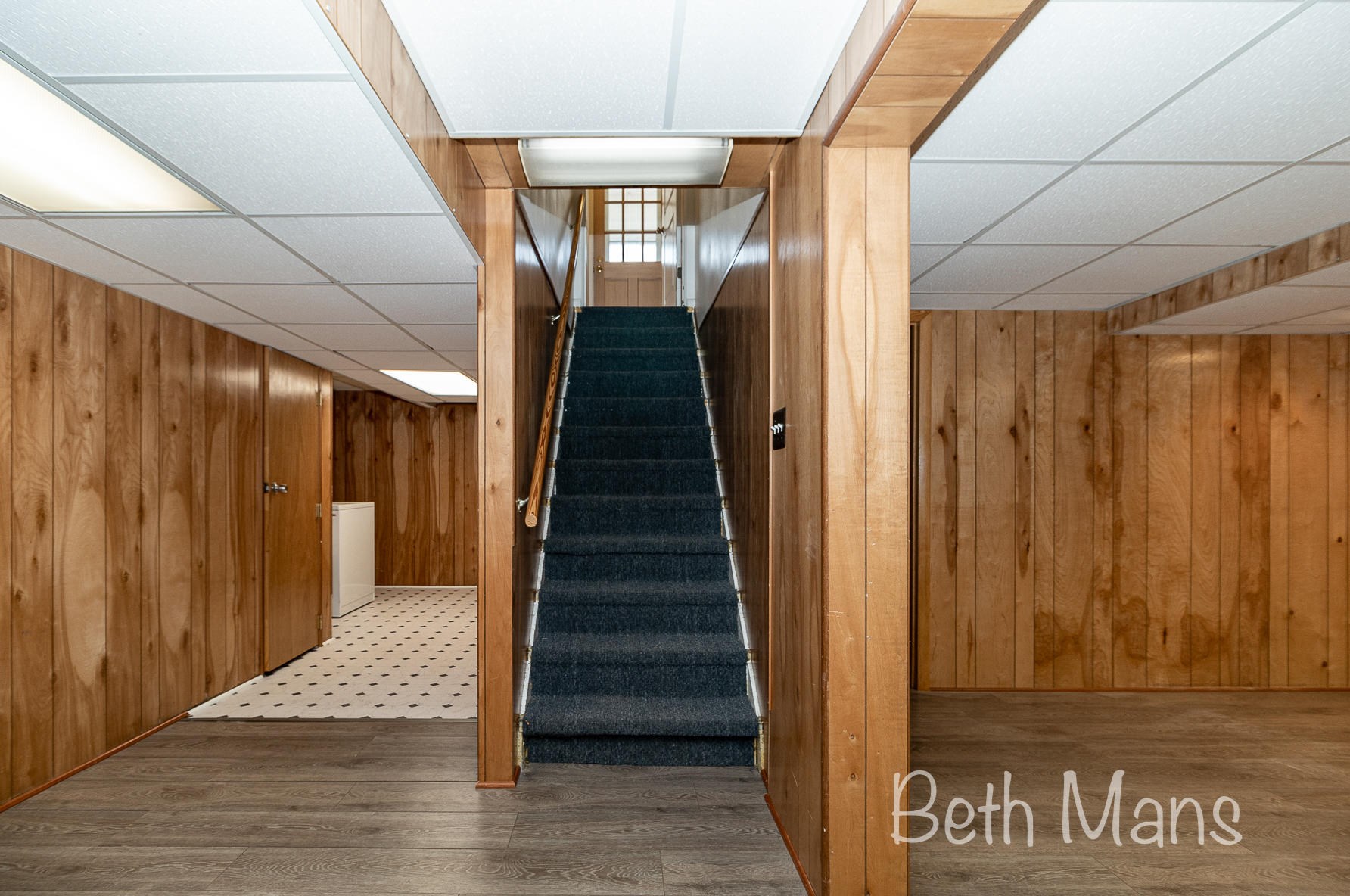 1814 Emerald Ave, Grand Rapids MI  49505-4823 exterior