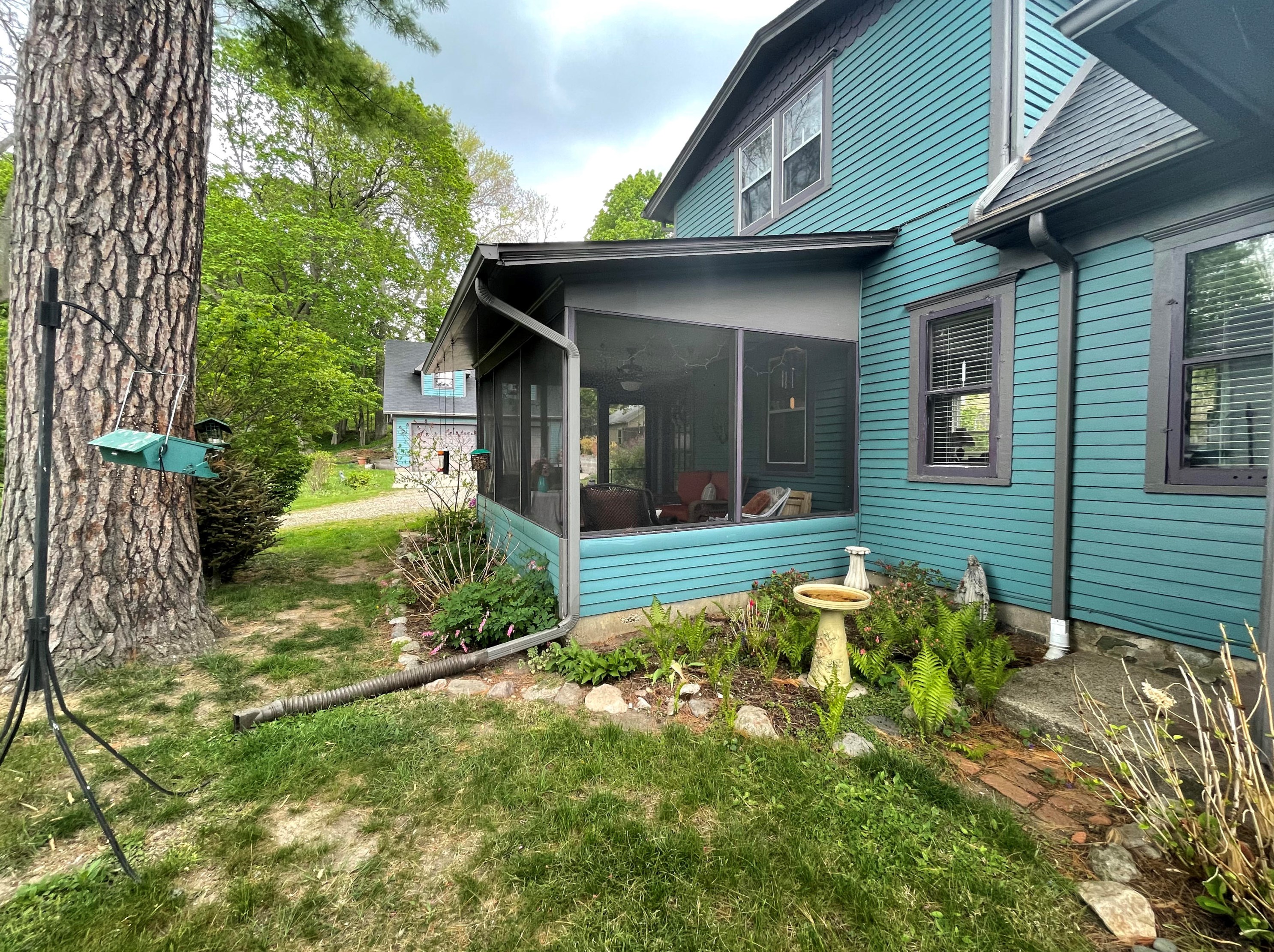 506 Prospect St, Marshall MI  49068-1248 exterior