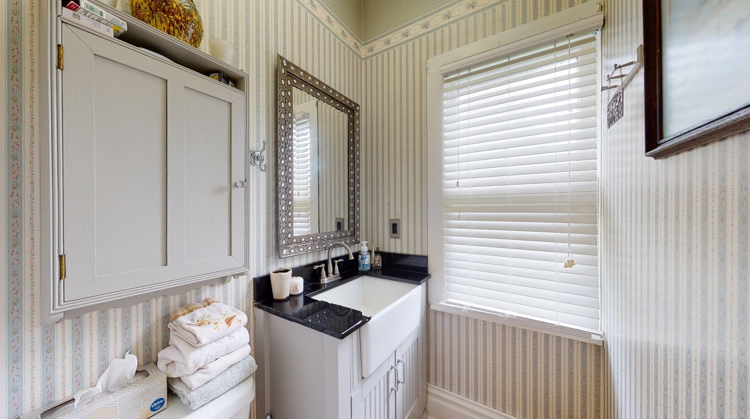 506 Prospect St, Marshall MI  49068-1248 exterior