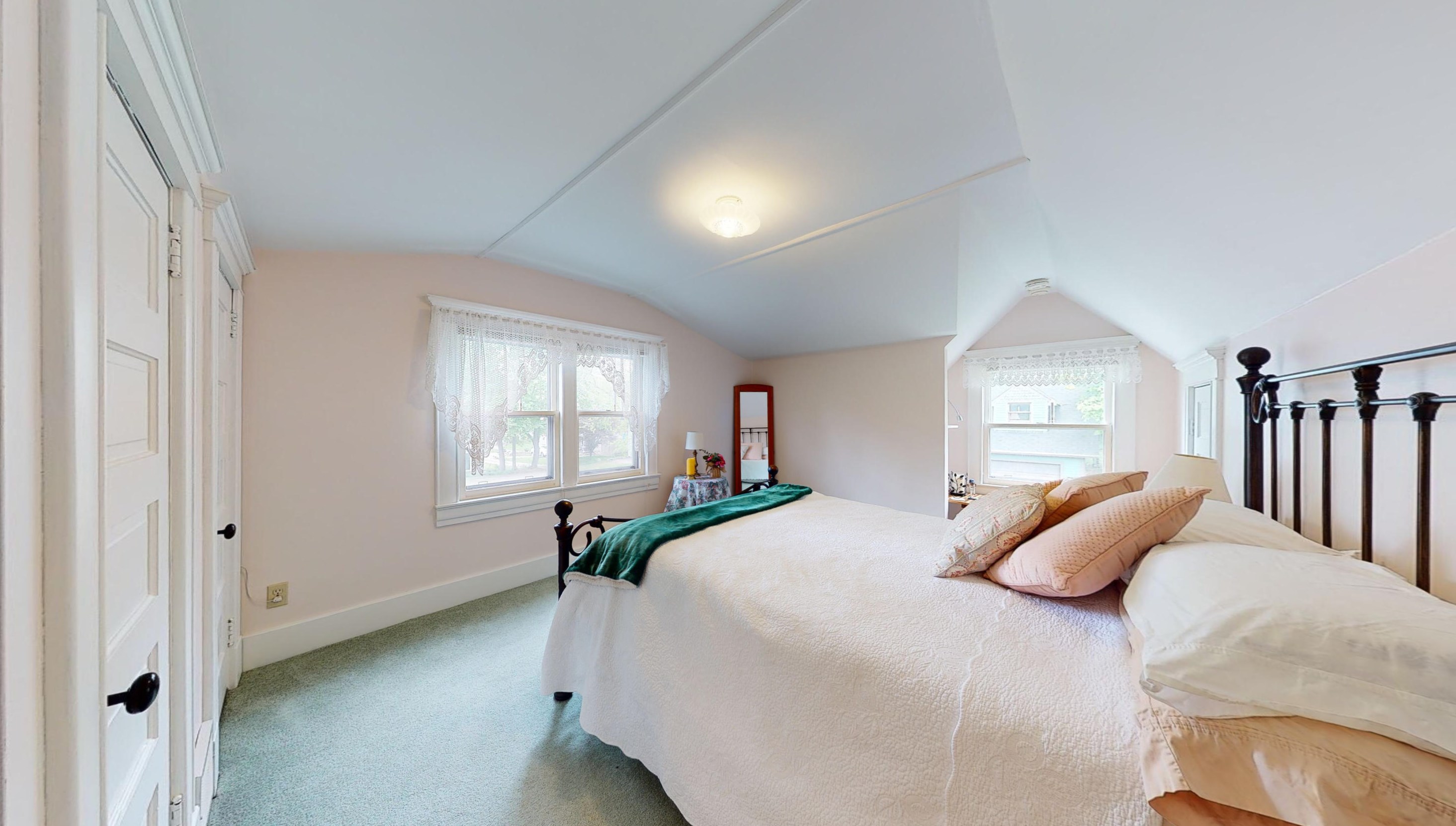 506 Prospect St, Marshall MI  49068-1248 exterior