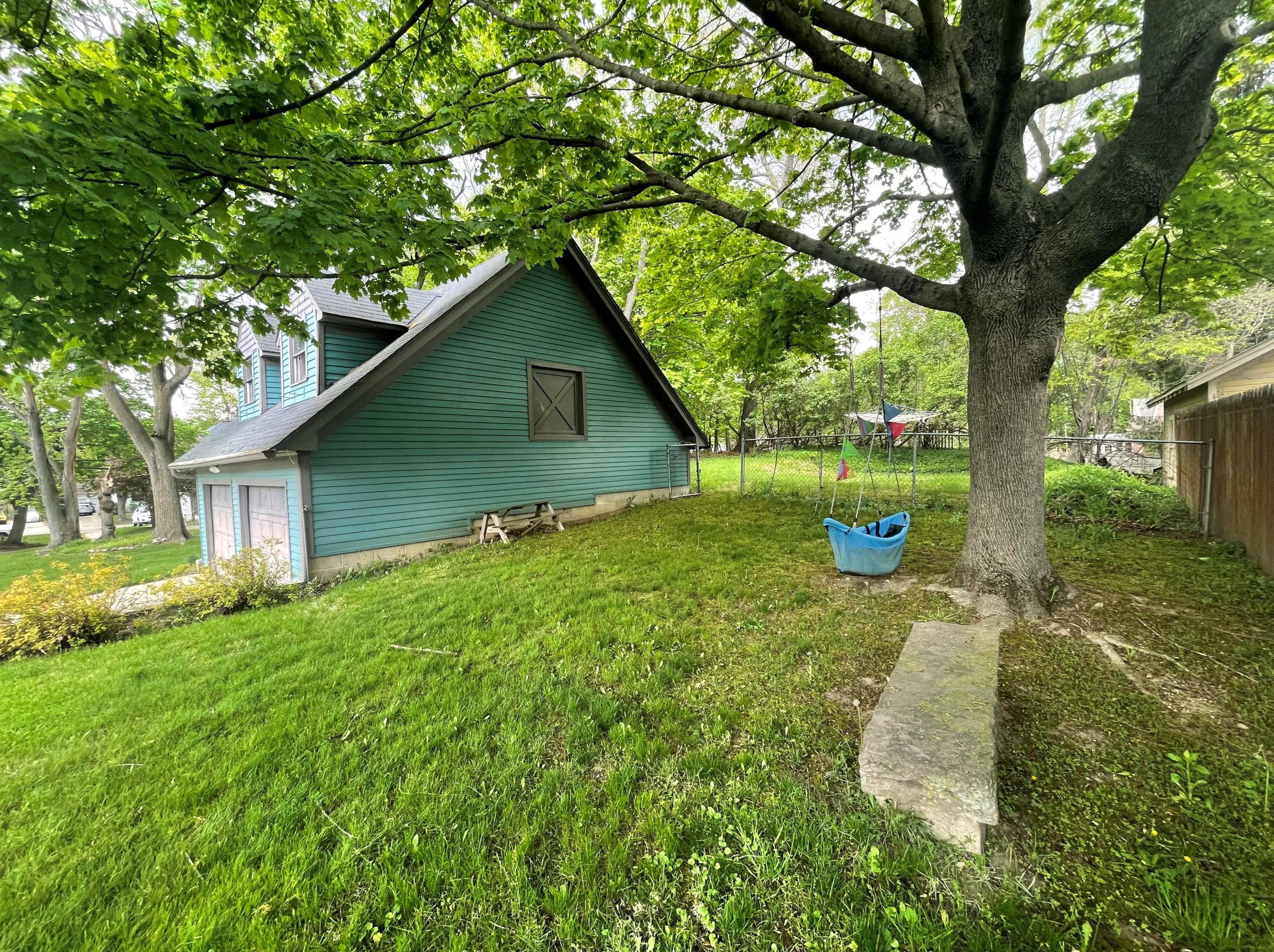 506 Prospect St, Marshall MI  49068-1248 exterior