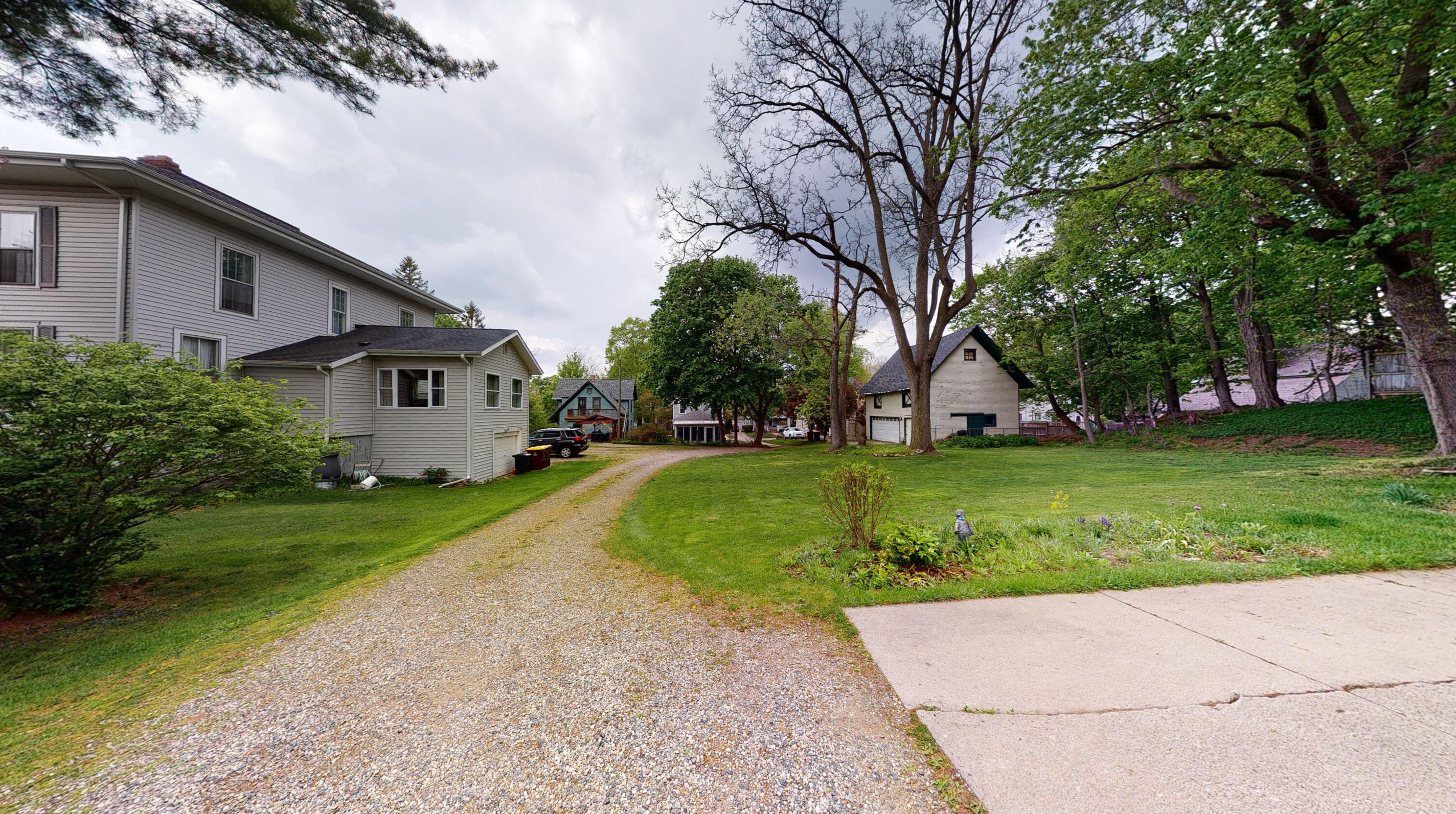 506 Prospect St, Marshall MI  49068-1248 exterior