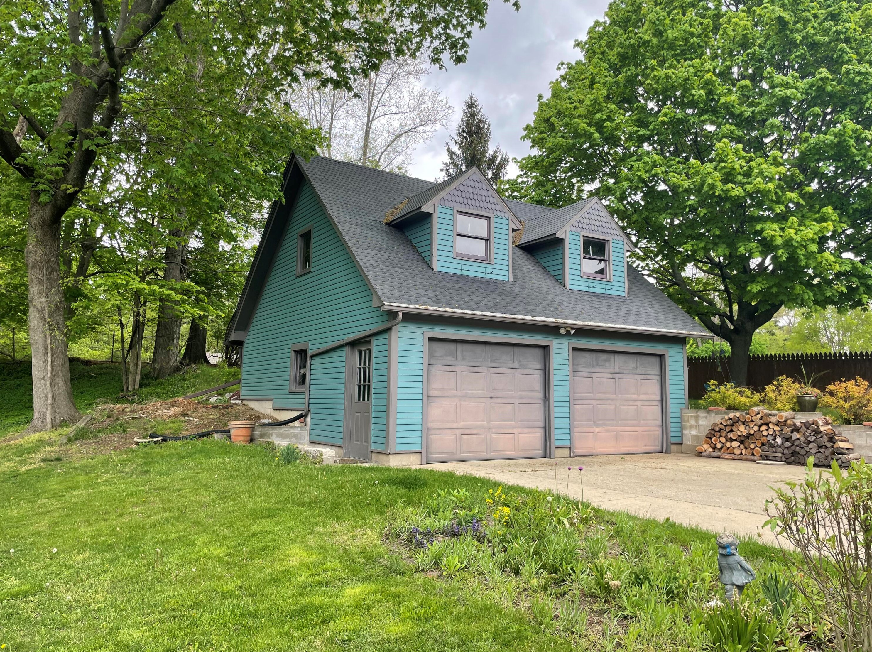 506 Prospect St, Marshall MI  49068-1248 exterior