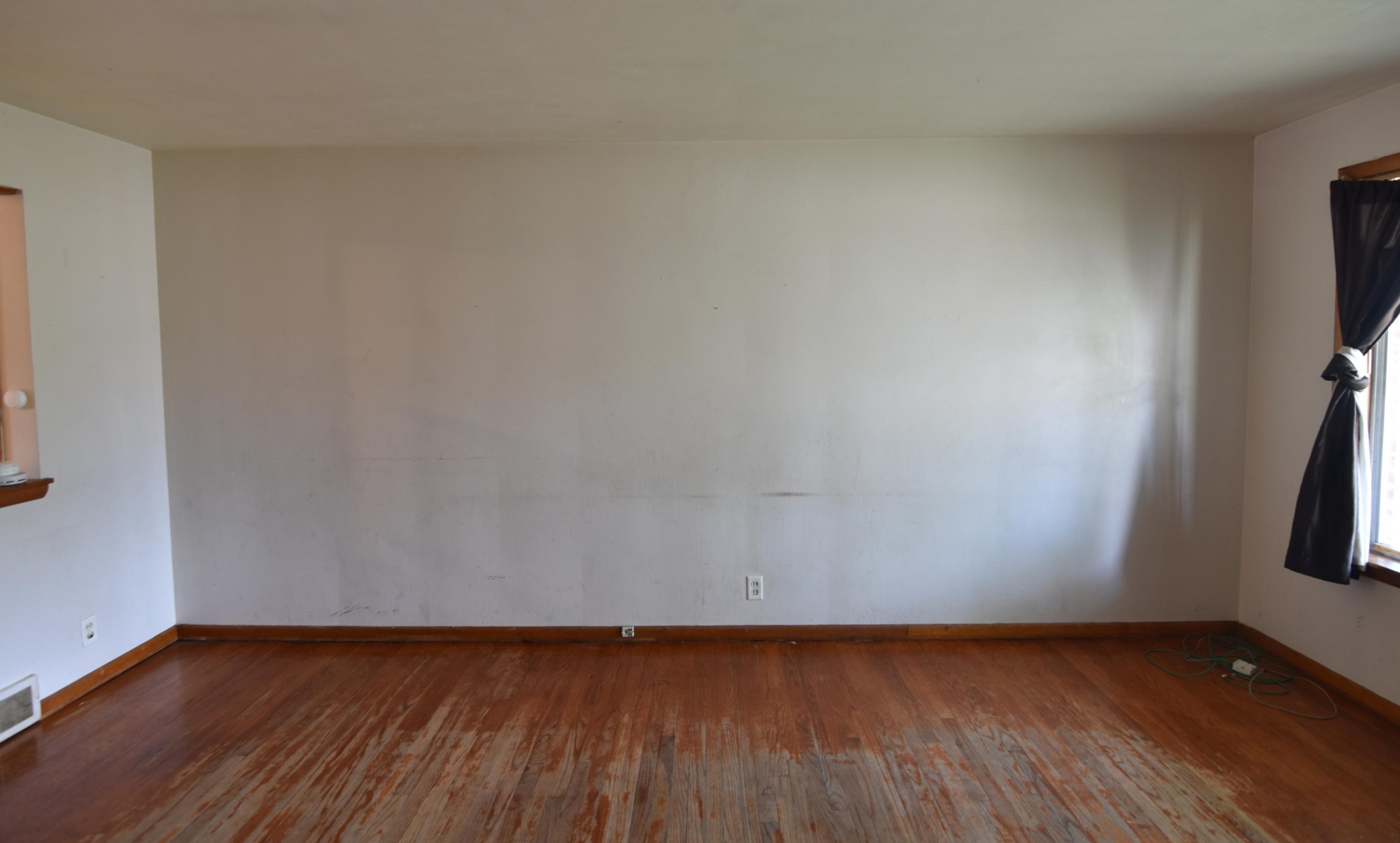 2325 Mckee Ave, Grand Rapids MI  49503-8084 exterior