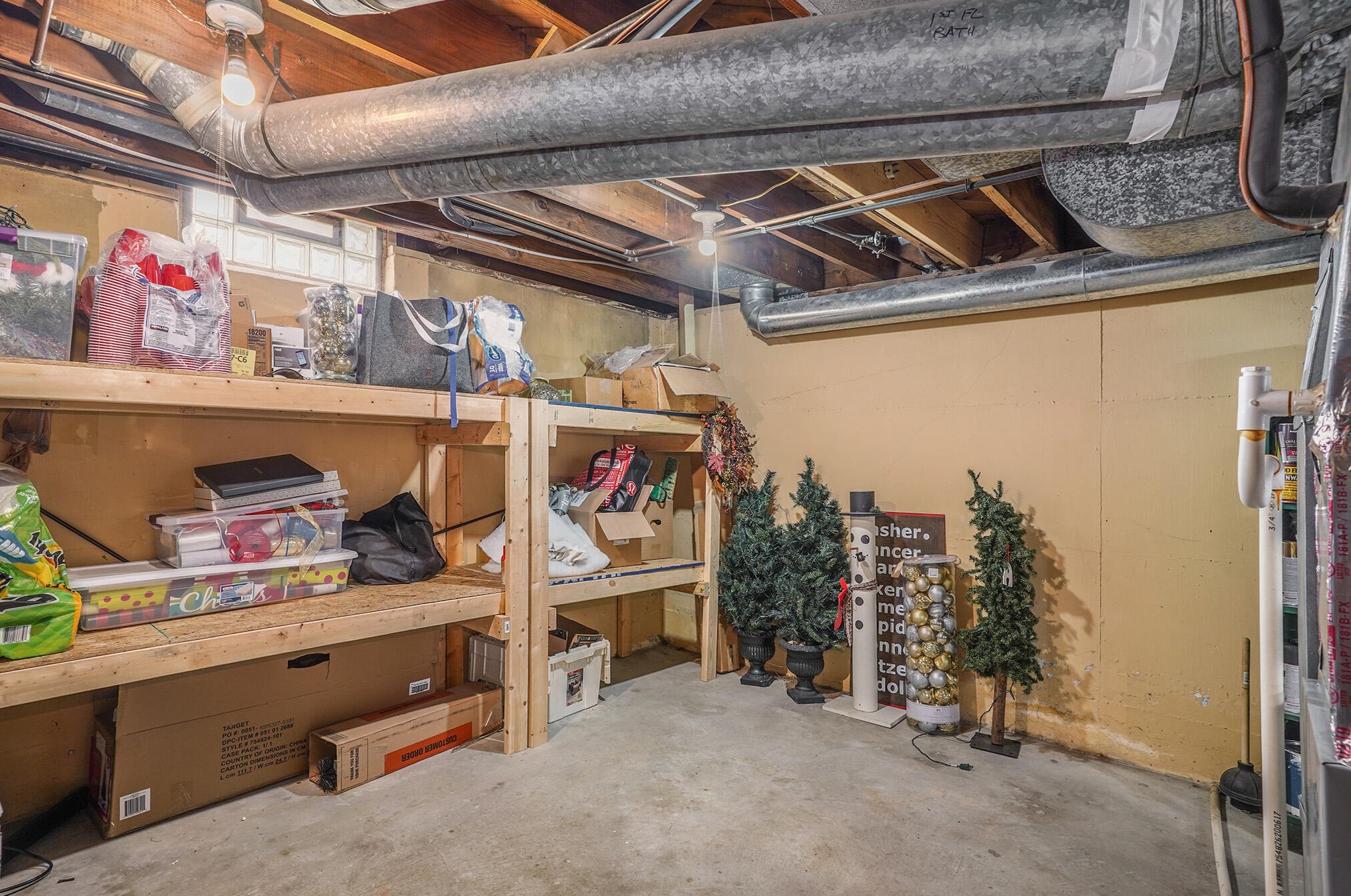 64 Wallinwood Ave, Grand Rapids MI  49503-3720 exterior