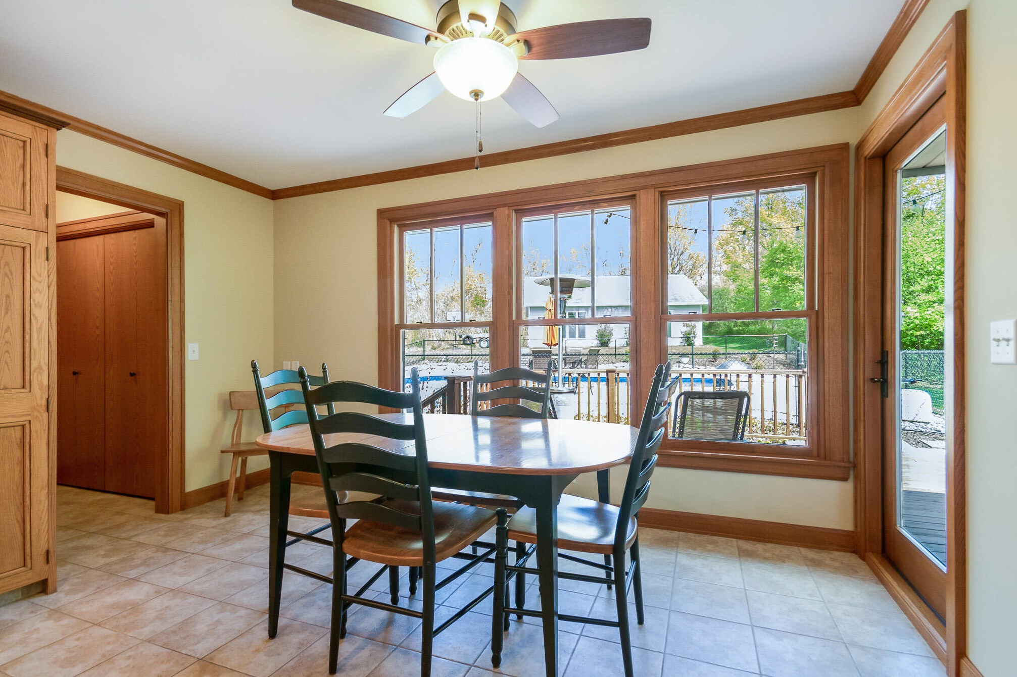 1422 Leffingwell Ave, Grand Rapids MI  49525-4526 exterior