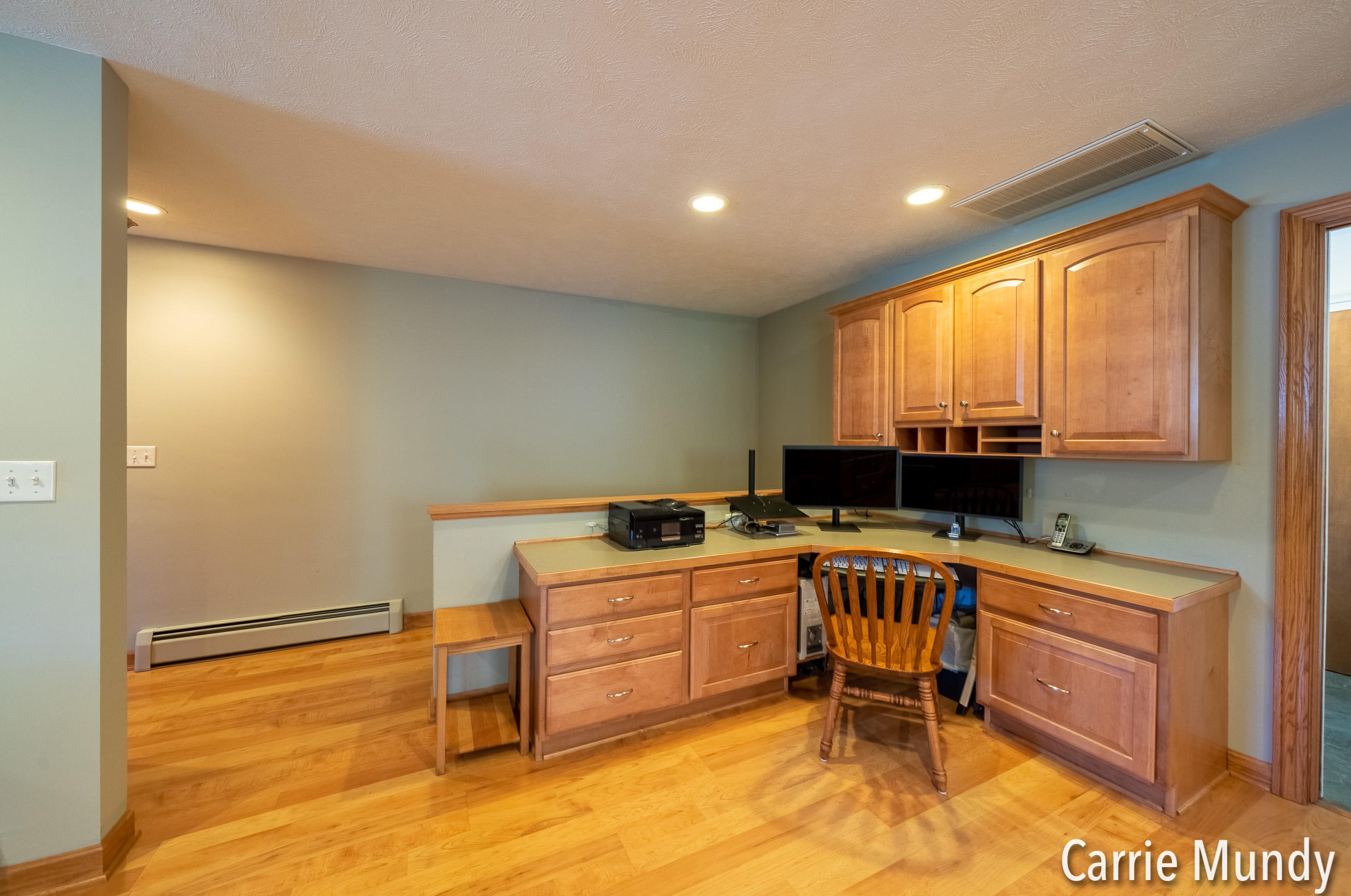 4901 Kimball Ave, Grand Rapids MI  49508-4829 exterior