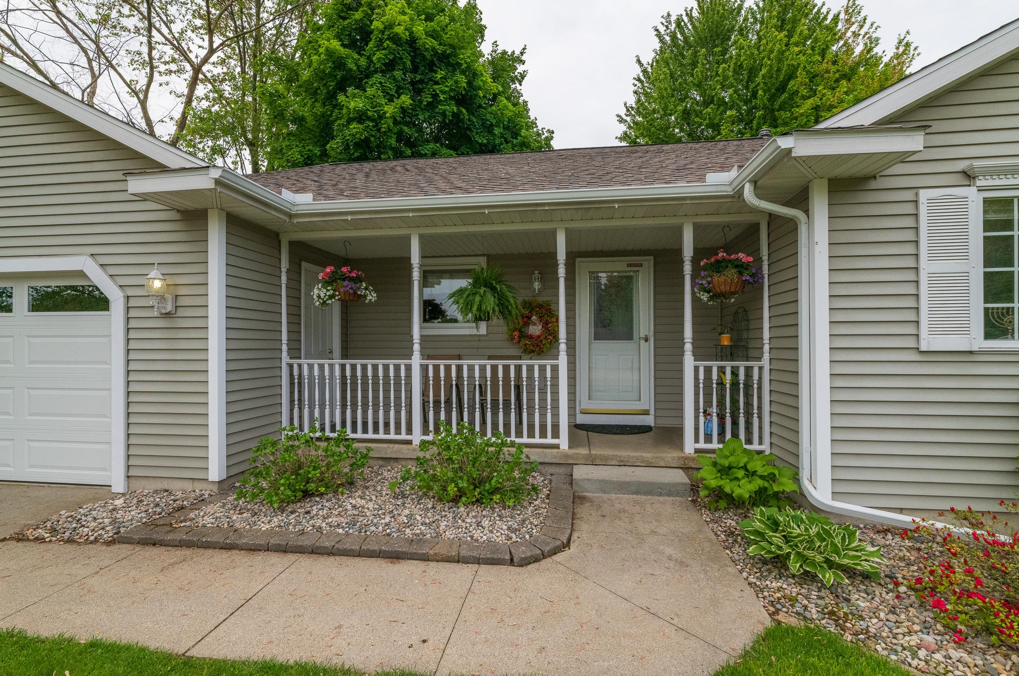 5546 Estate Rd, Allendale MI  49401-8300 exterior