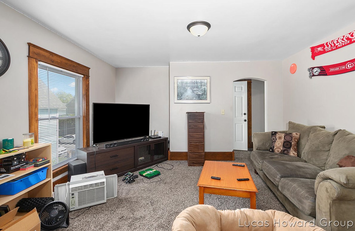 855 3 St, Grand Rapids MI 49504-5128 exterior