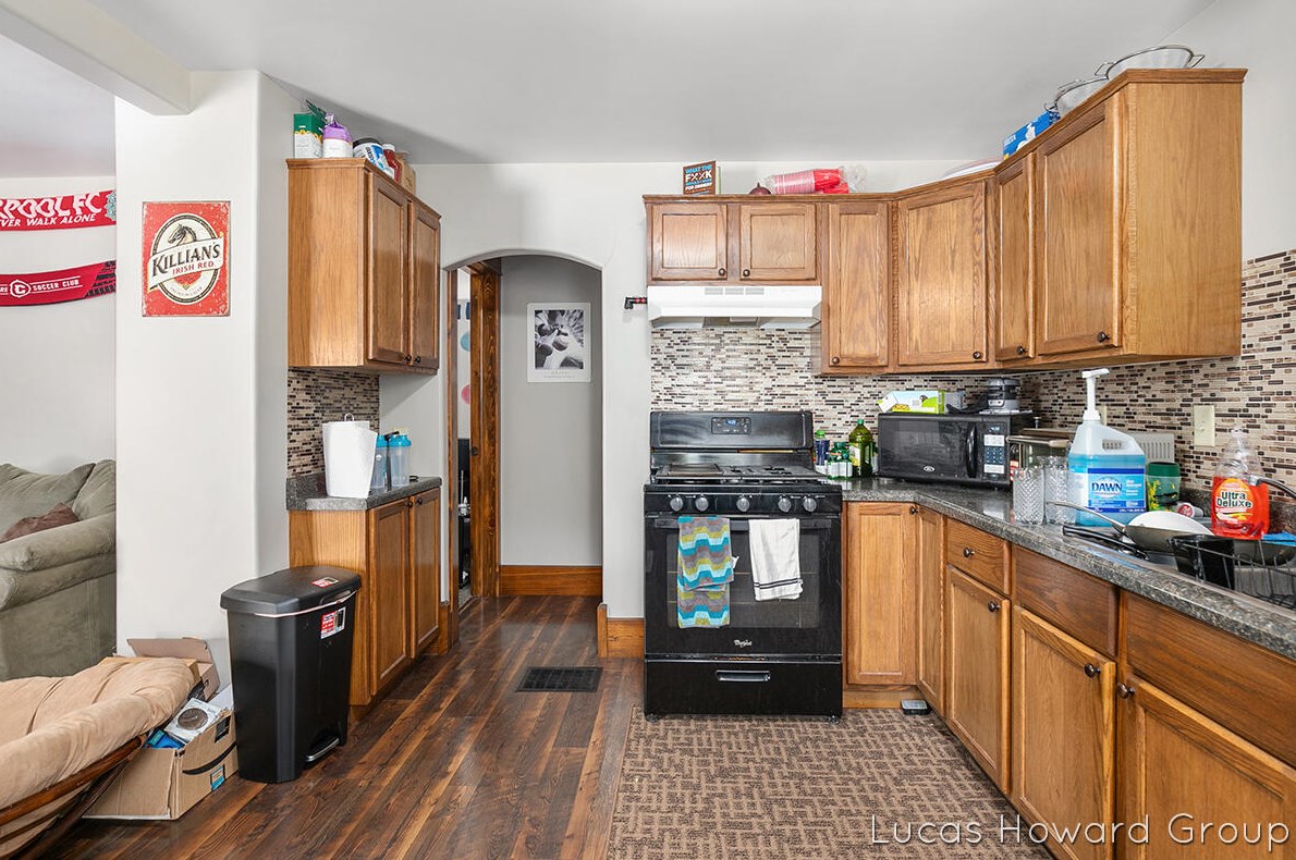 855 3 St, Grand Rapids MI 49504-5128 exterior