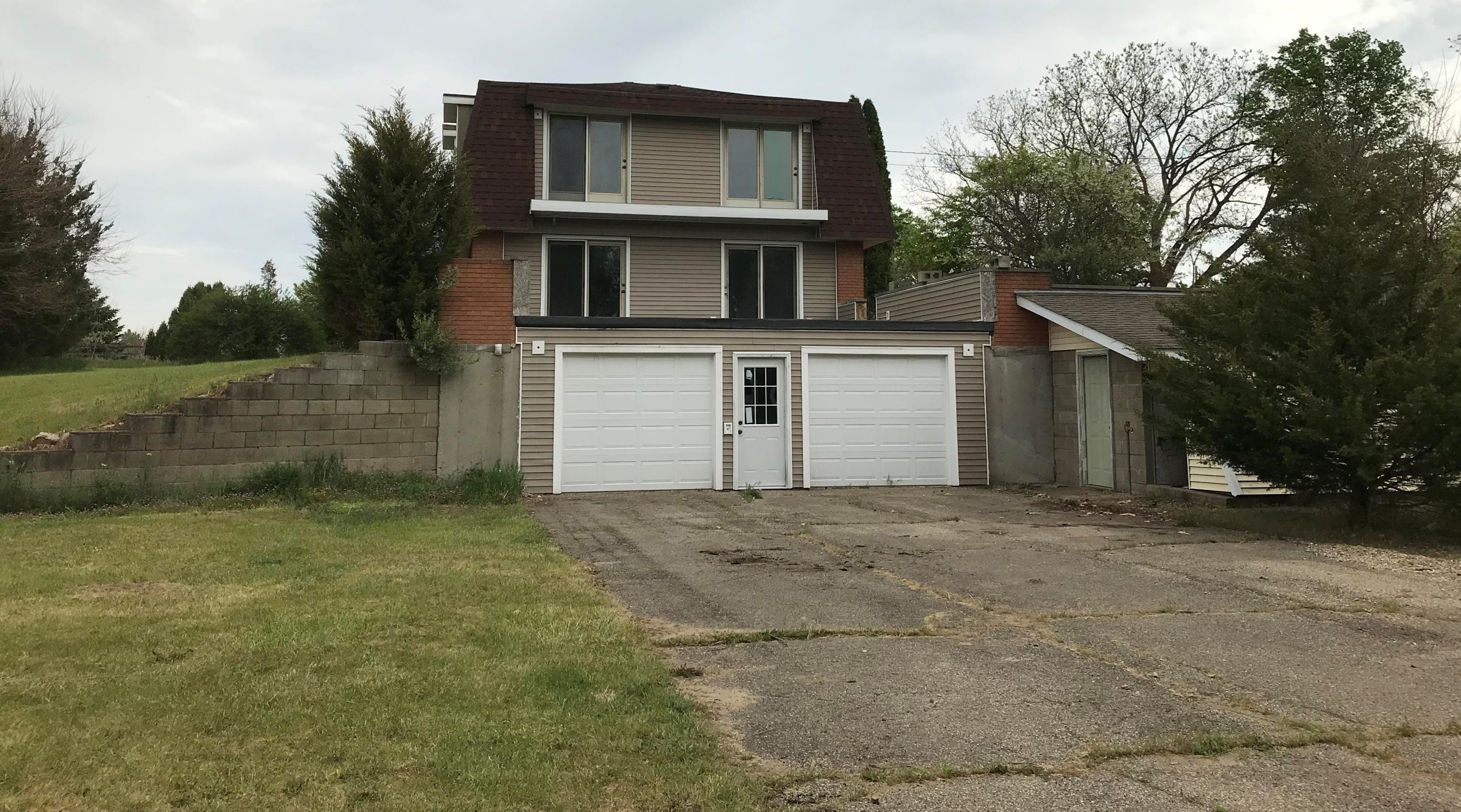 51630 30 St, Paw Paw MI 49079-9499 exterior