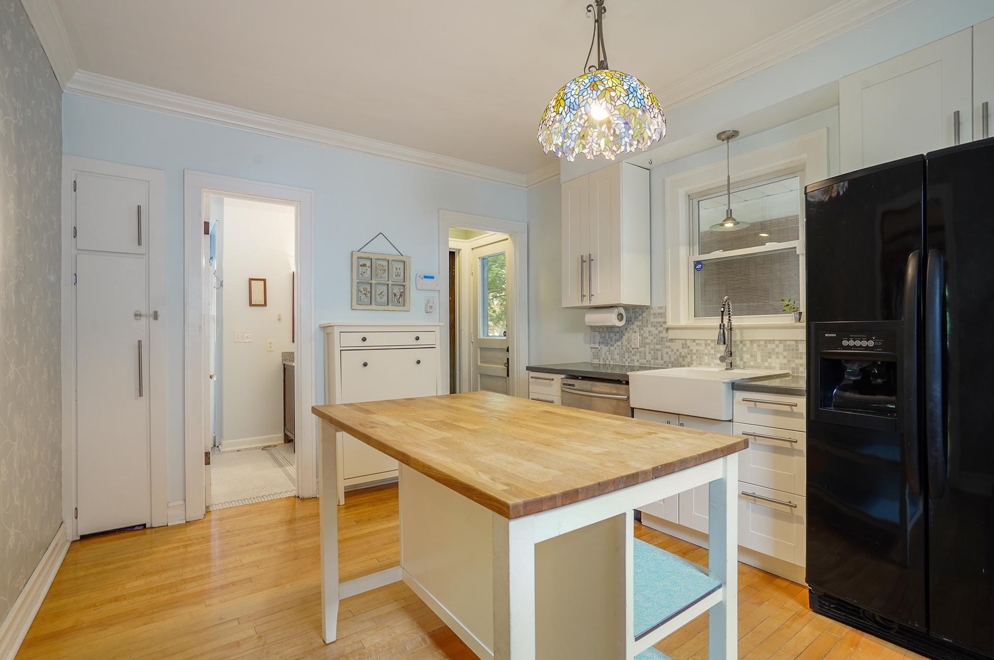 1055 Walker, Grand Rapids MI 49504-4063 exterior