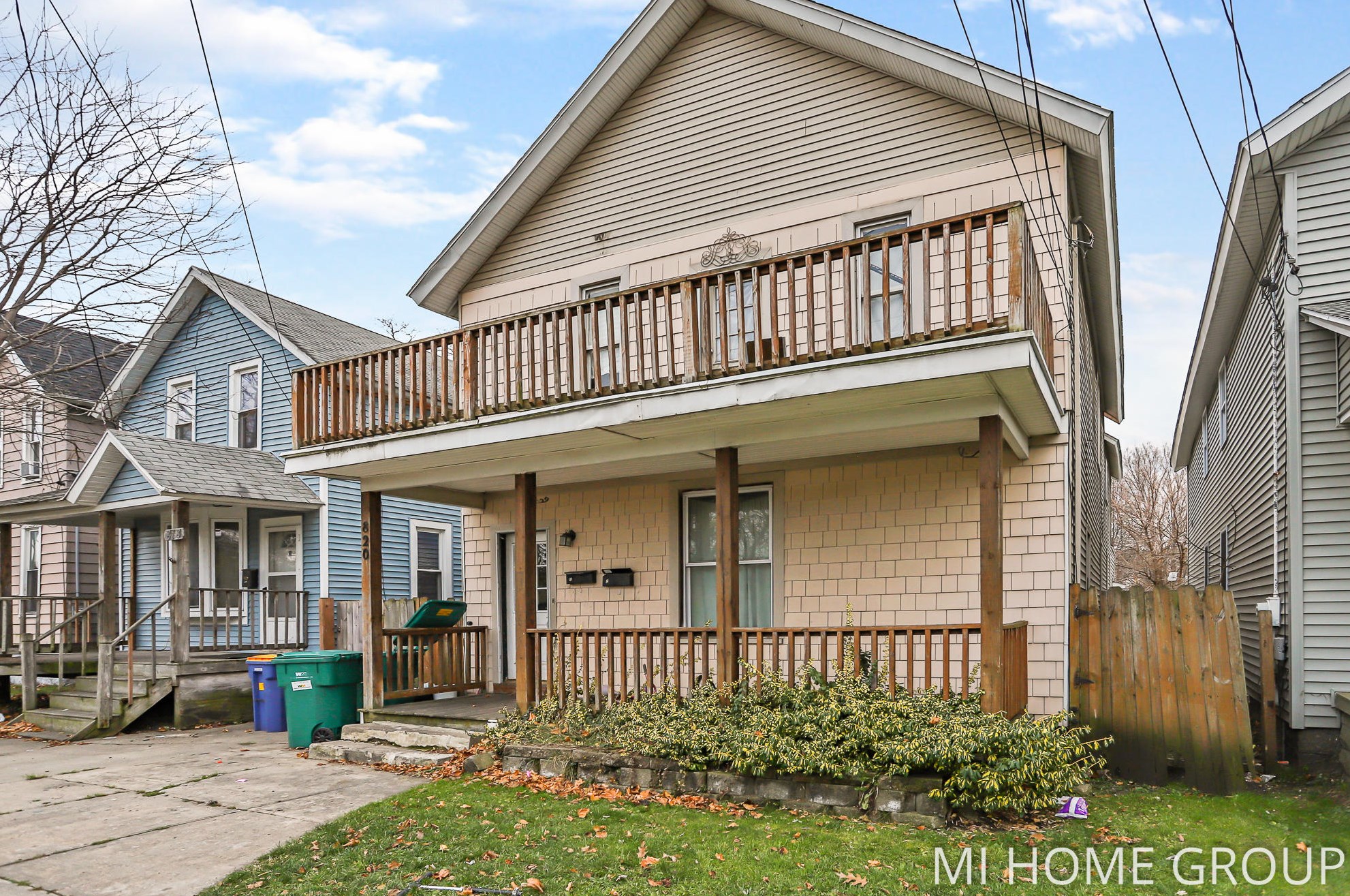 820 1st St, Grand Rapids MI  49504-5531 exterior