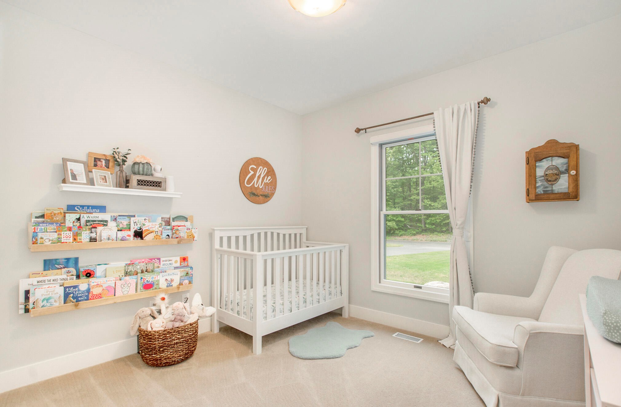 6300 Corberry Trl, Ada MI 49301-8367 exterior