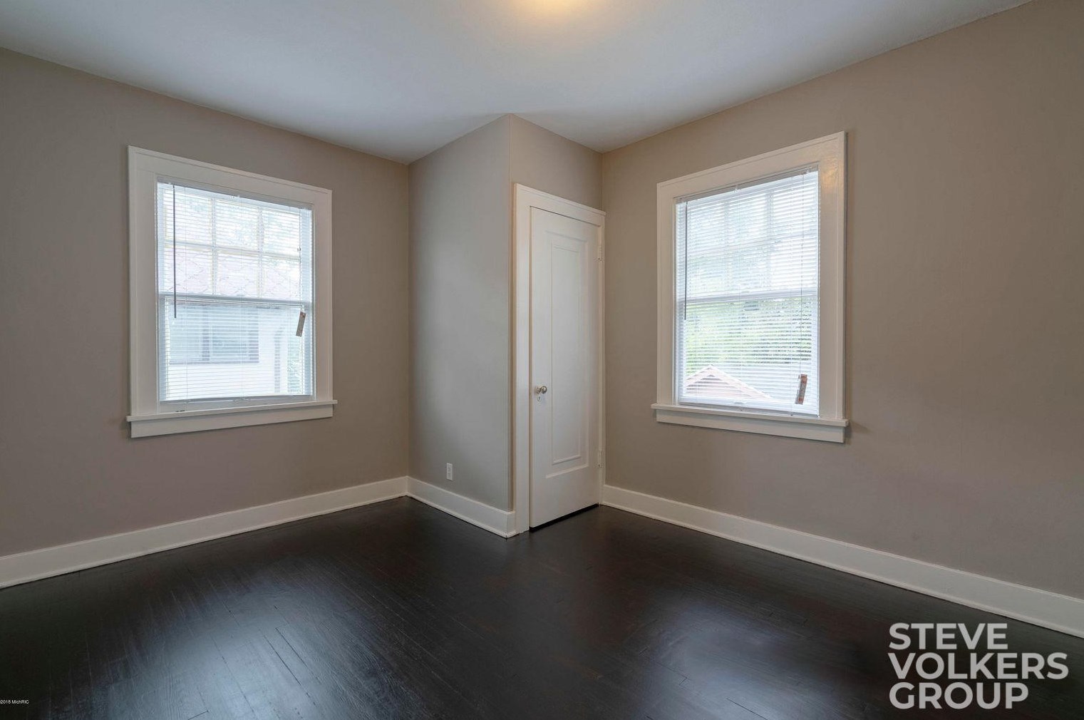 819 Bates St, Grand Rapids MI  49506-2615 exterior