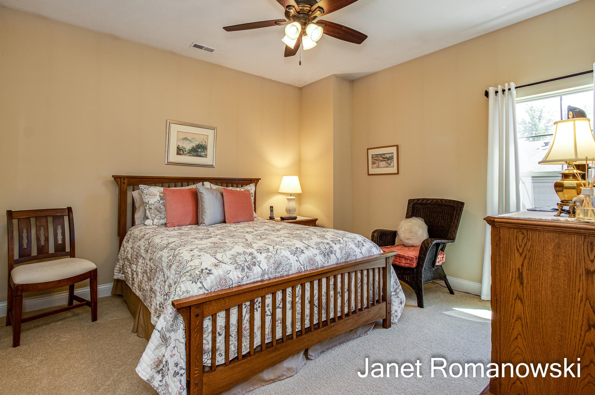 958 Bridge Crest Dr, Ada MI 49301-7828 exterior