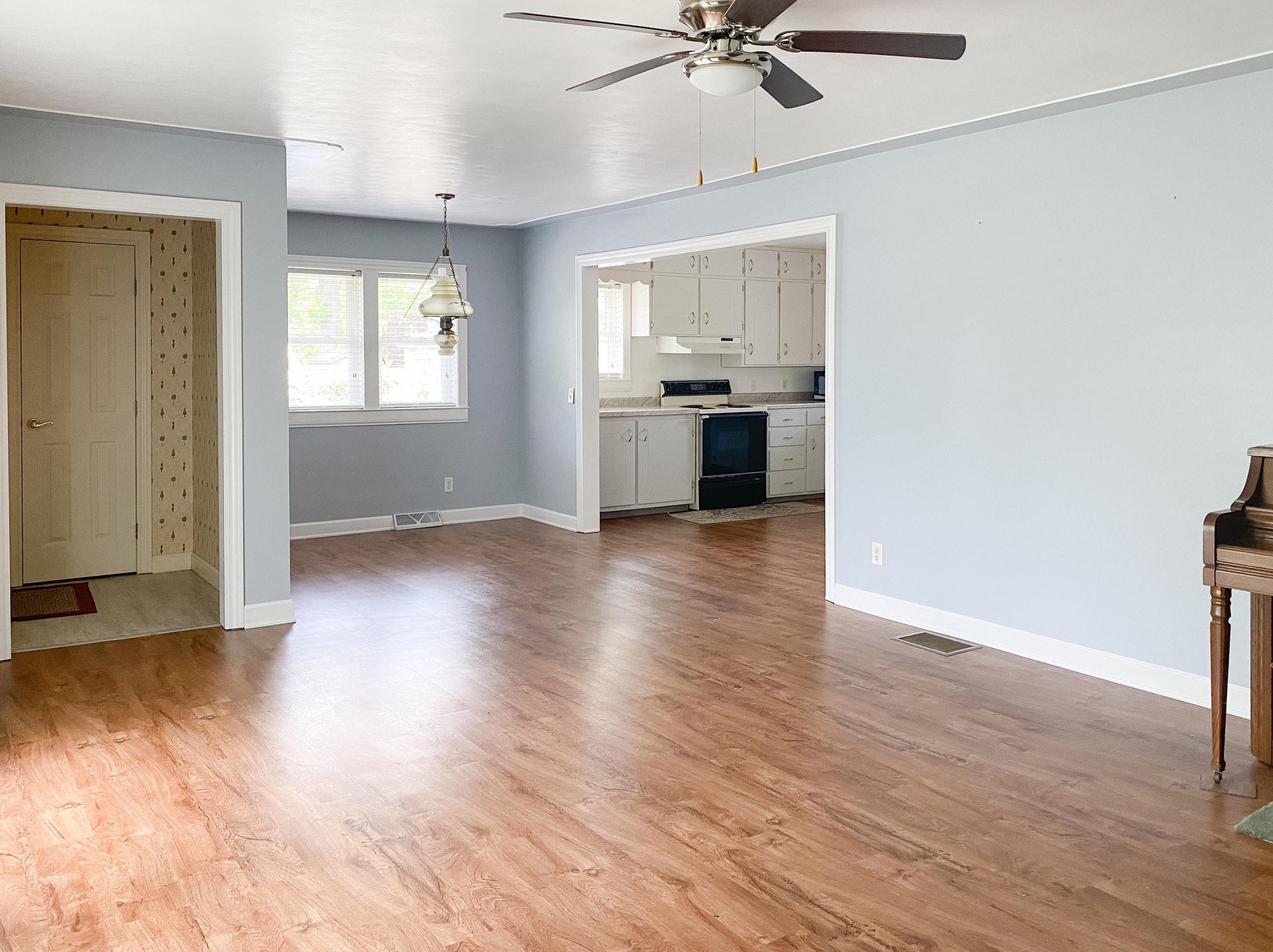 16257 Highland Dr, Spring Lake MI 49456-2307 exterior