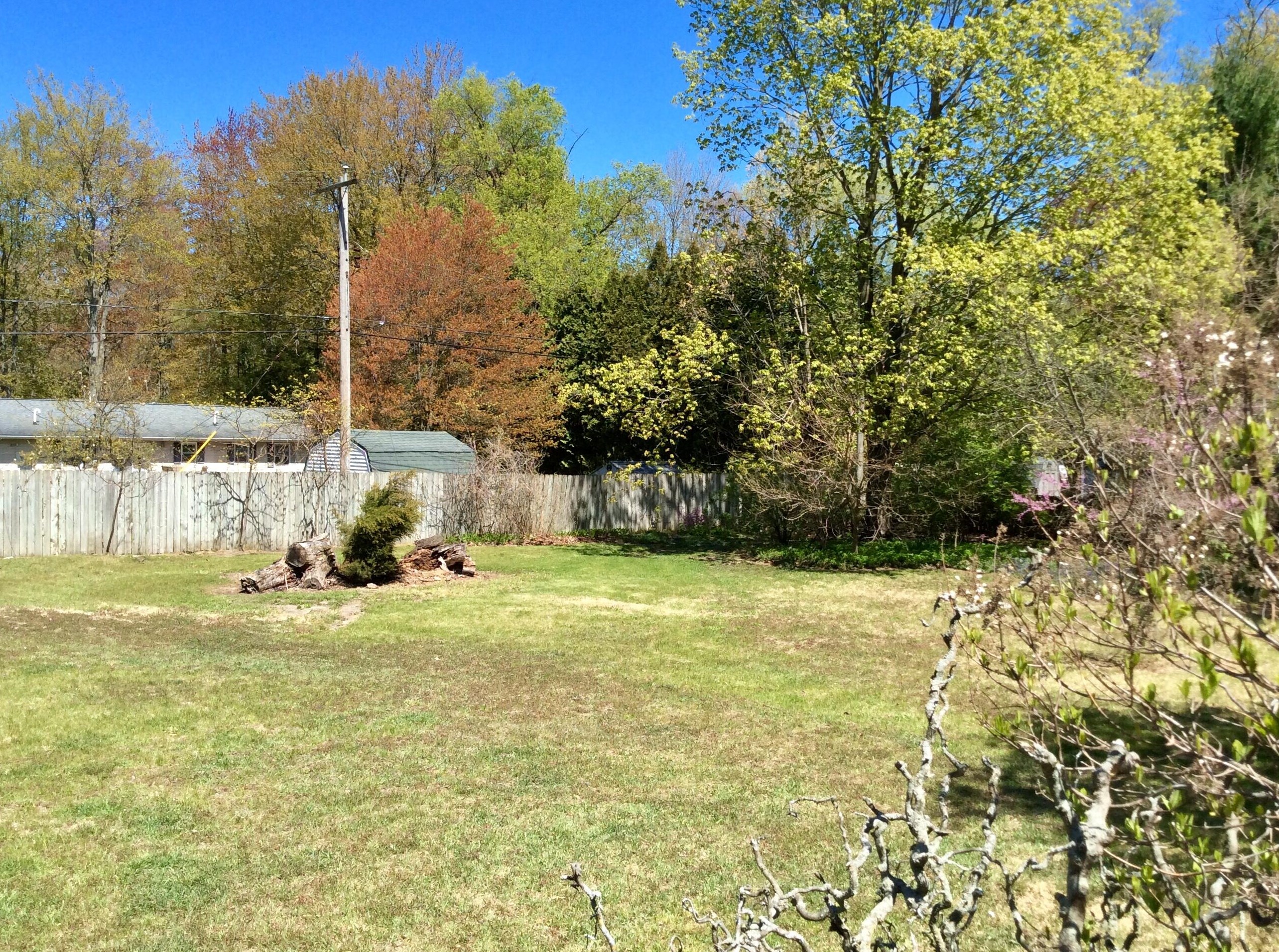 16257 Highland Dr, Spring Lake MI 49456-2307 exterior