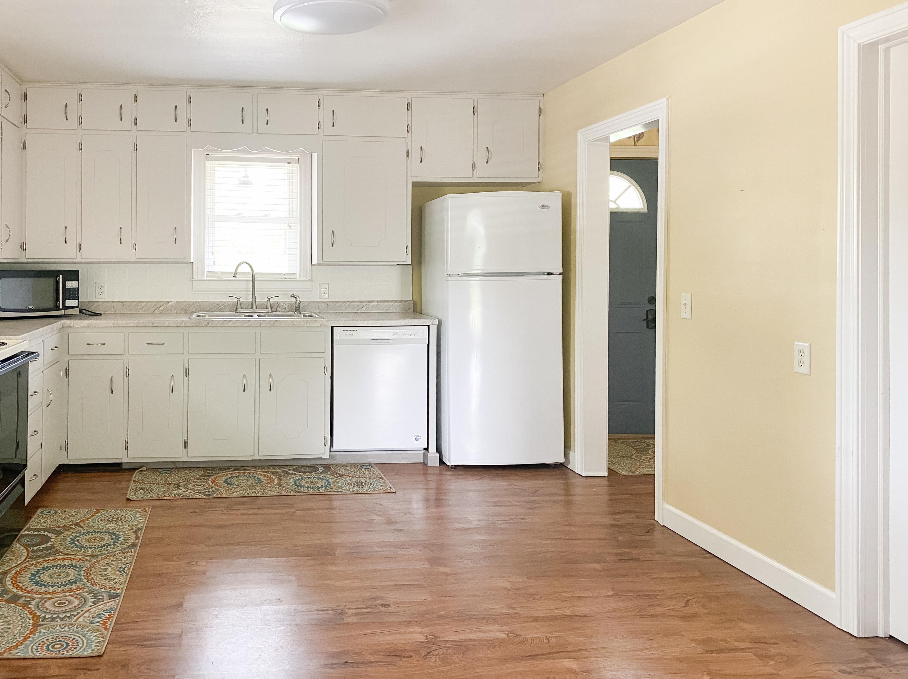 16257 Highland Dr, Spring Lake MI 49456-2307 exterior