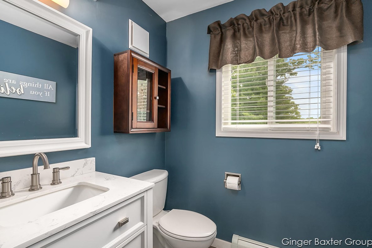 2532 Northboro Ct, Grand Rapids MI 49525-3012 exterior