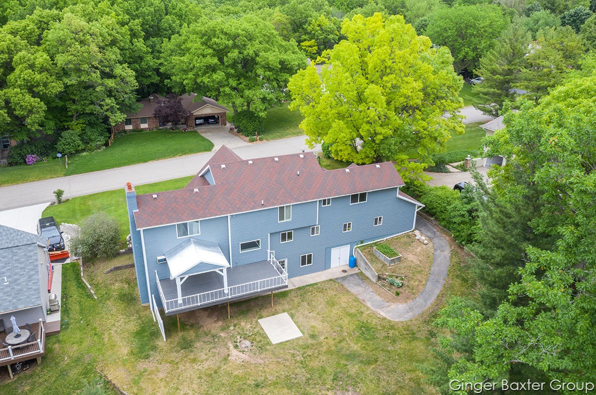 2532 Northboro Ct, Grand Rapids MI 49525-3012 exterior