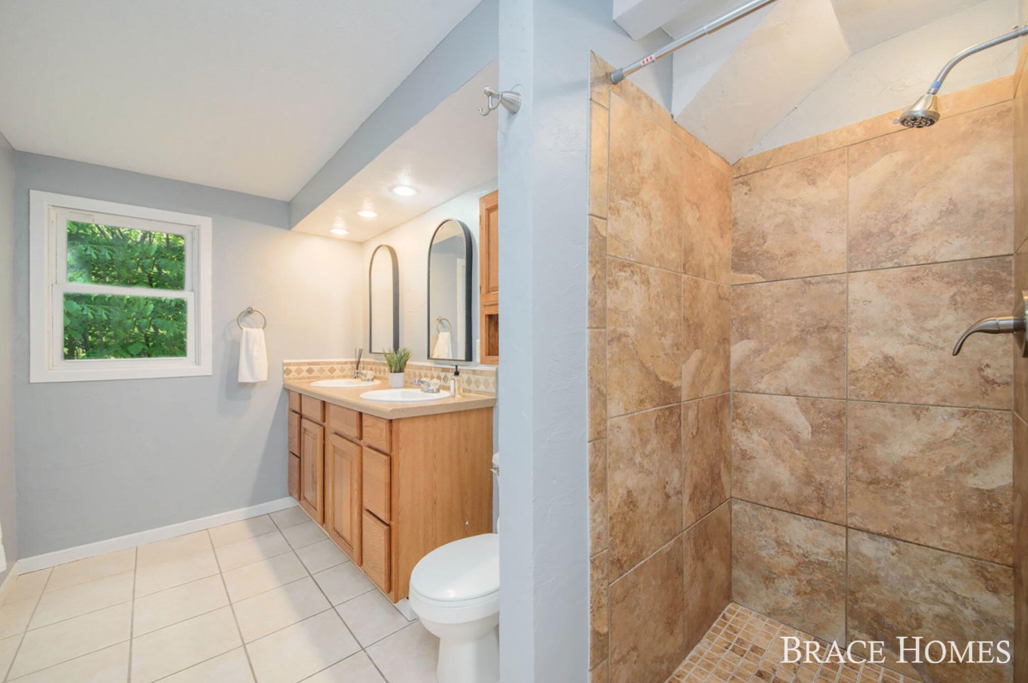 1577 Leffingwell Ave, Grand Rapids MI  49525-4527 exterior