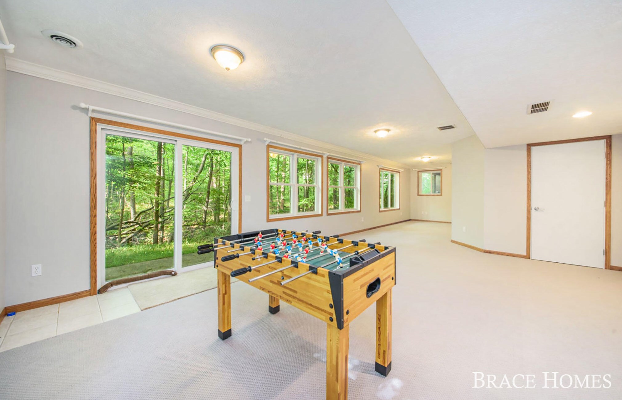 1577 Leffingwell Ave, Grand Rapids MI  49525-4527 exterior