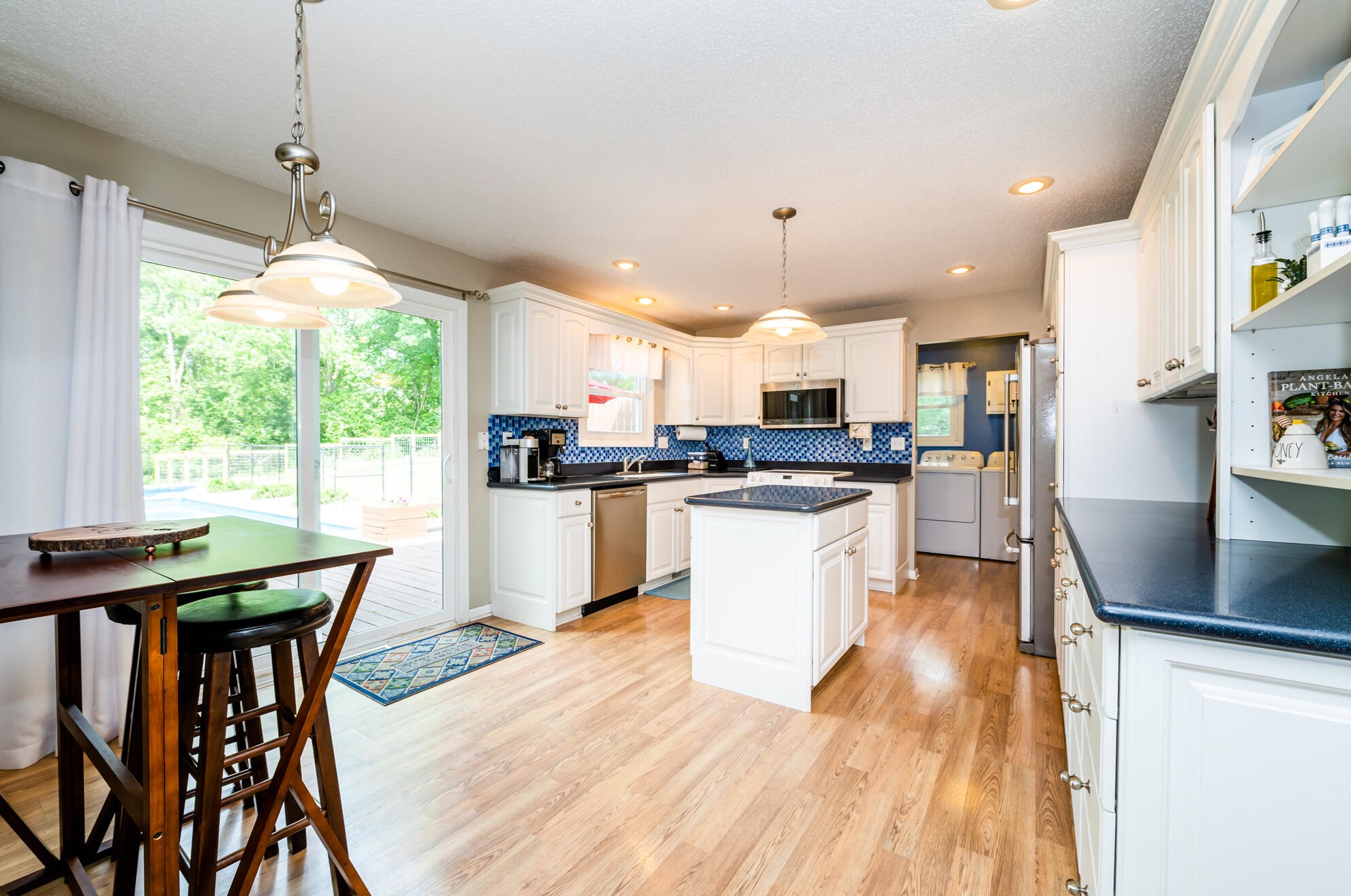 5172 Riverview Dr, Coloma MI  49038-9550 exterior