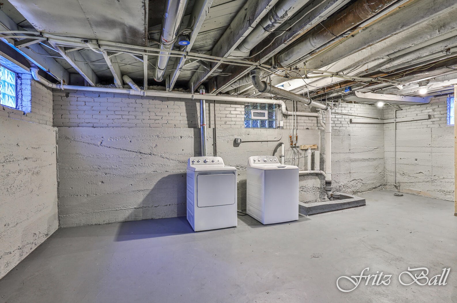 1930 Jefferson Ave, Grand Rapids MI  49507-2512 exterior